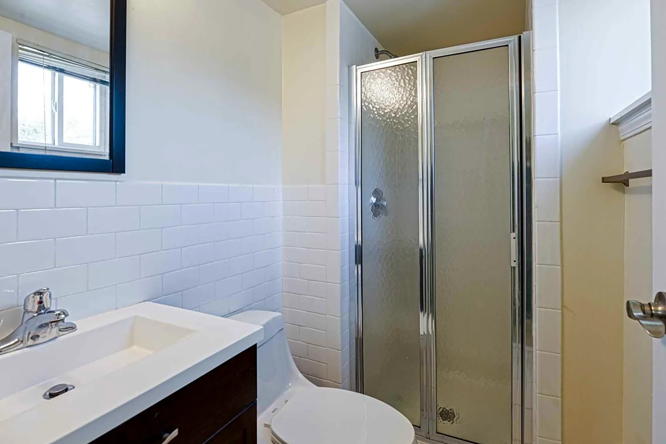 Bathroom - Ridgeview Apartments - Philadelphia, PA