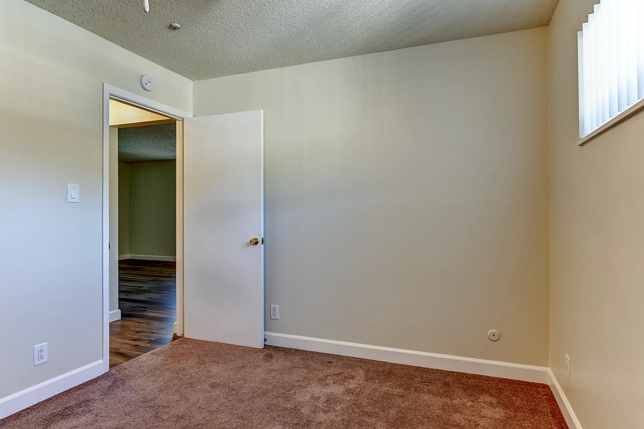 Pacific Garden Apartments - Santa Rosa, CA 95404