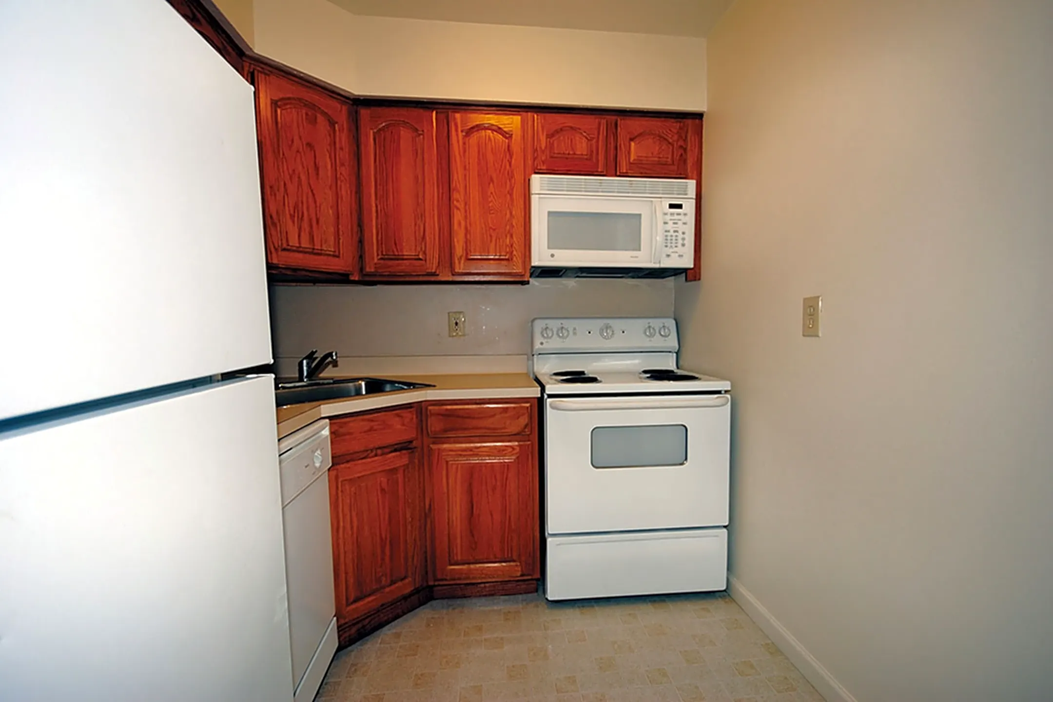 Heritage Square Apartments East Meadow, NY 11554