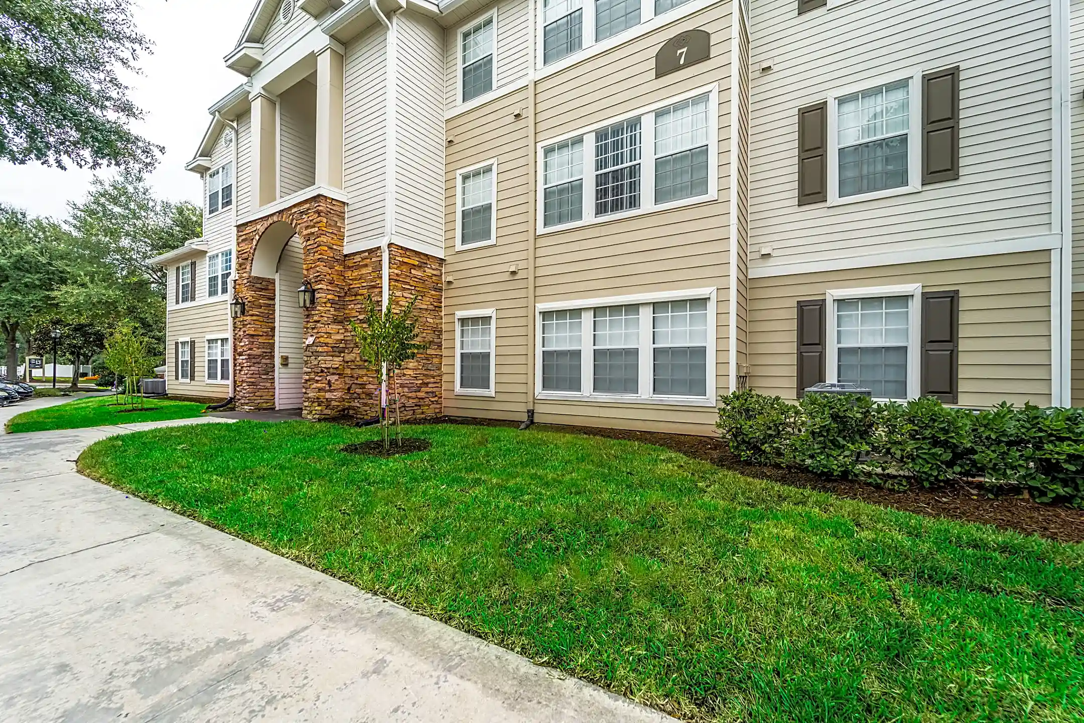 Brookwood Forest 1250 Brkwd Frst Blvd Jacksonville, FL Apartments