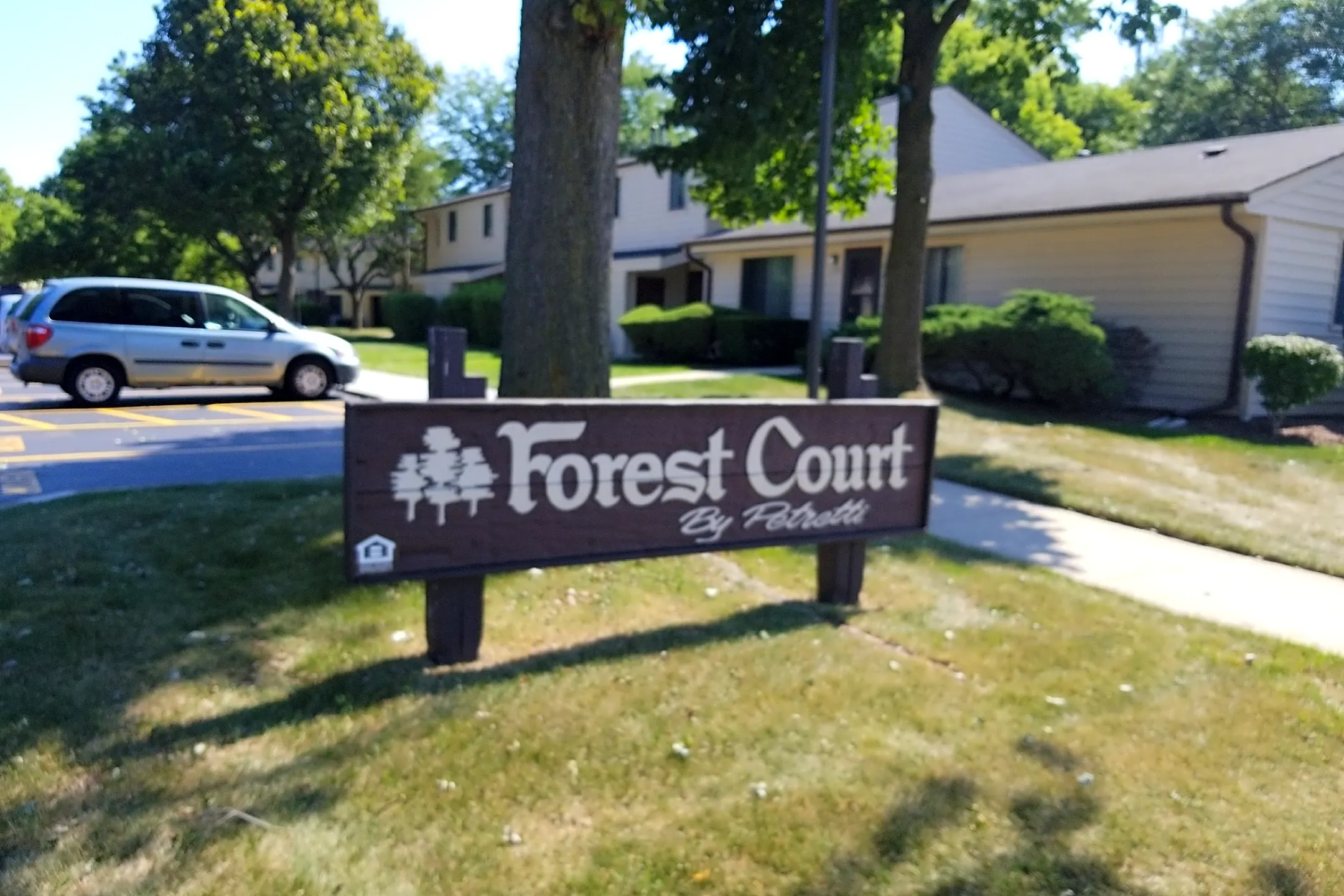 Forest Court Apartments Kenosha