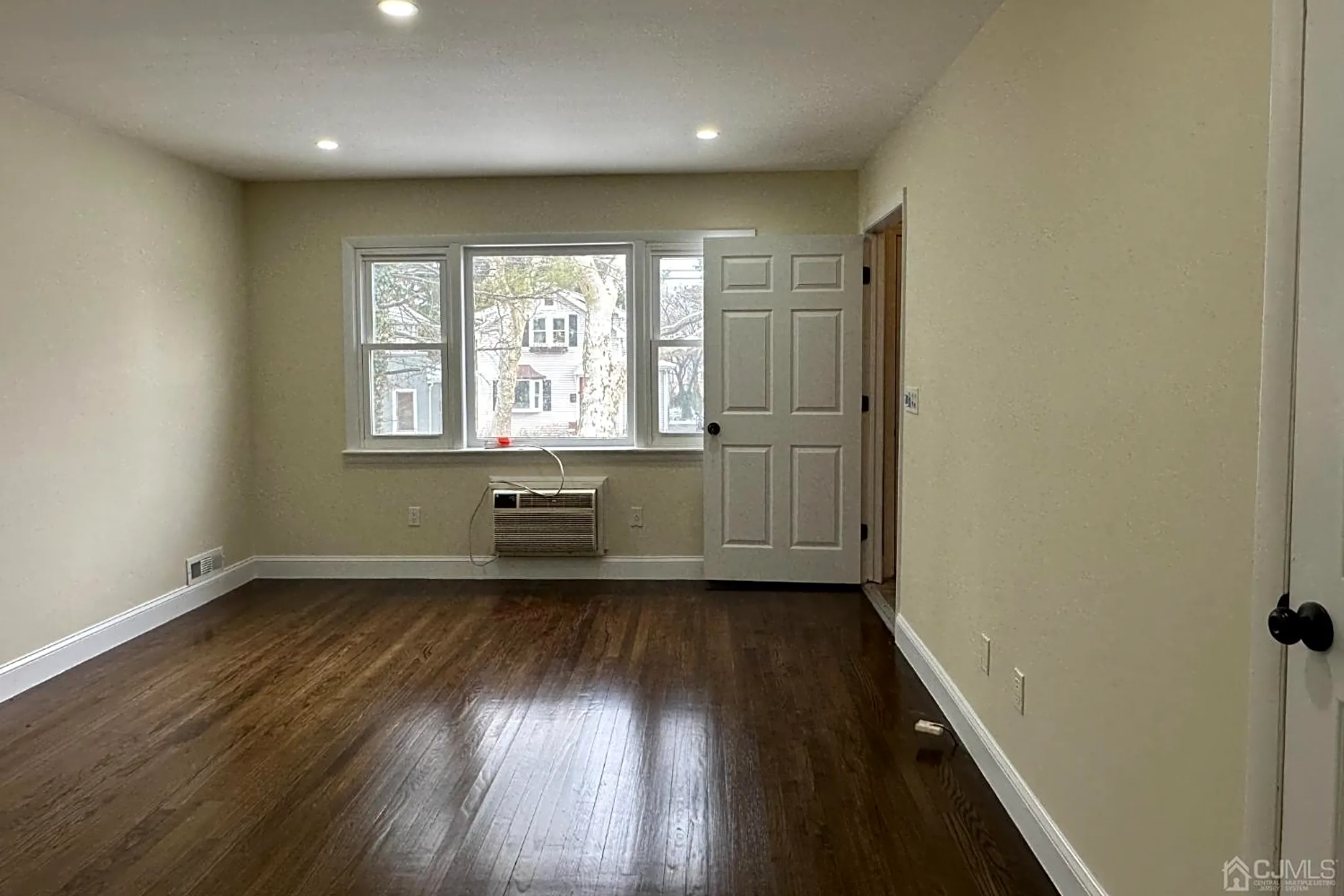 147 Main St 1 Apartments Metuchen, NJ 08840