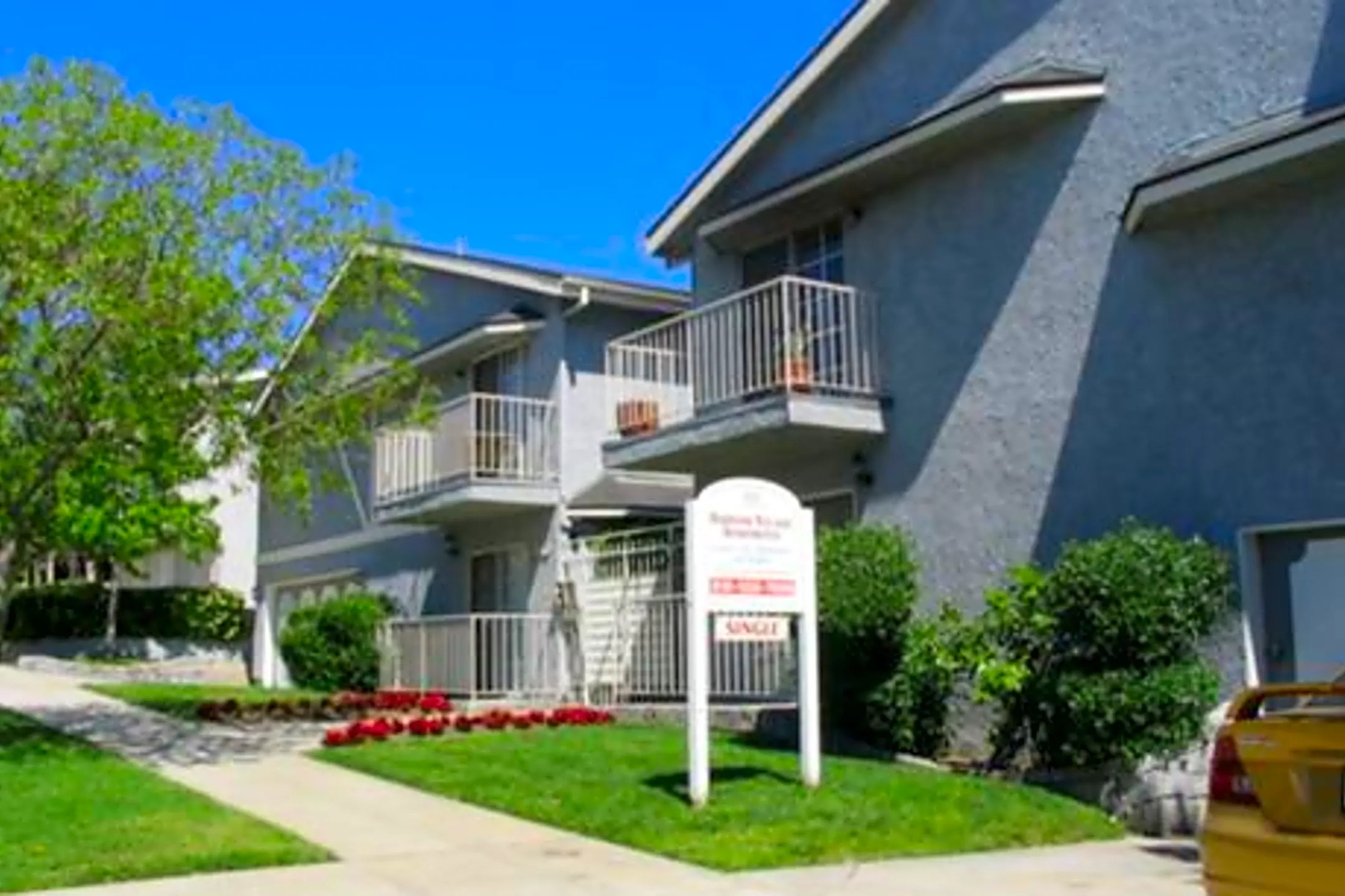Burbank Village Apartments 410 E Harvard Rd Burbank, CA Apartments