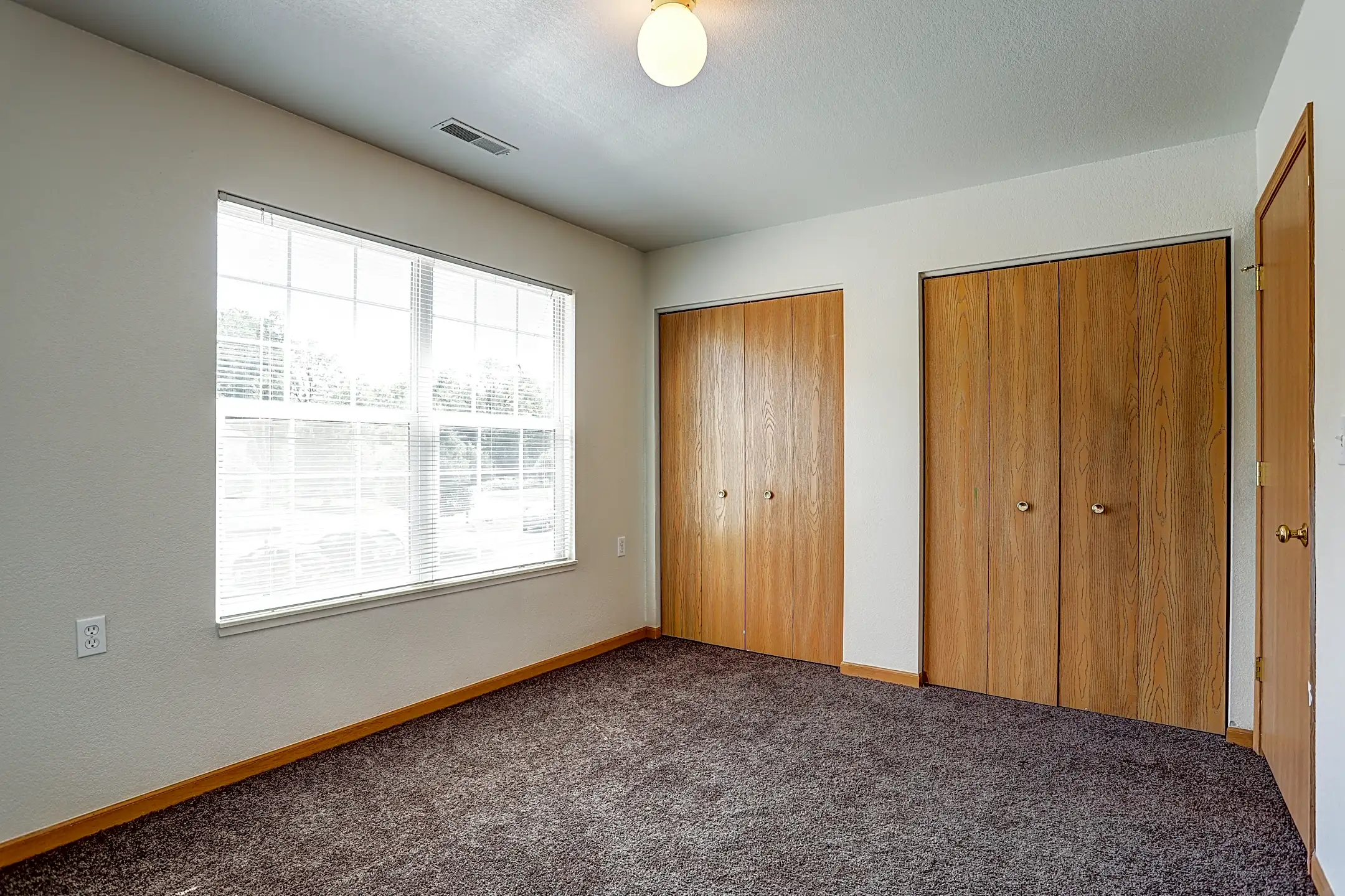 Village Glen Apartments Traverse City, MI 49686