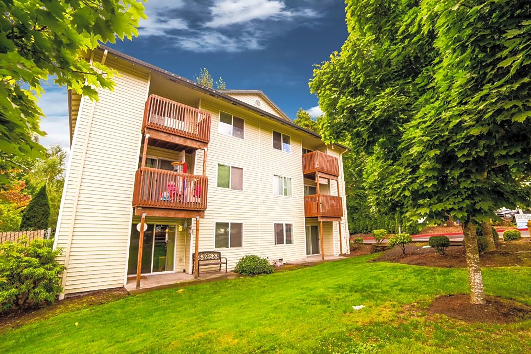 Campus Court Apartments Salem Oregon