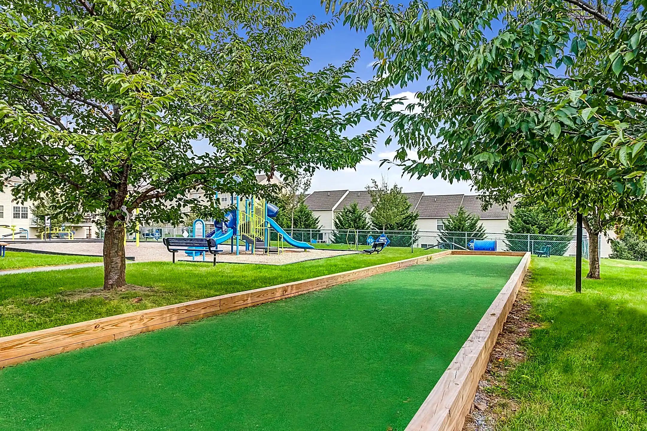 Emerald Pointe Townhomes Apartments Harrisburg, PA 17111