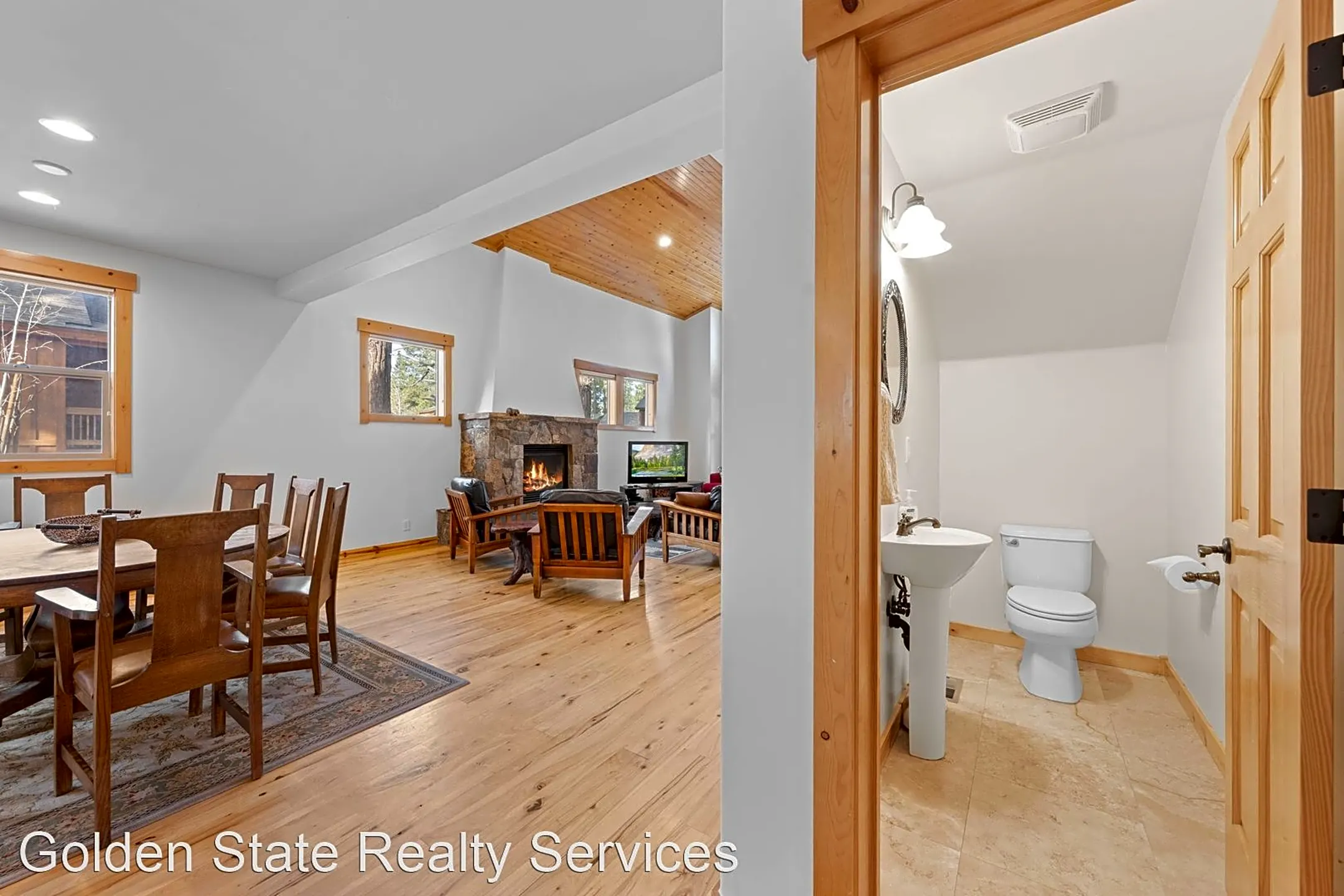 Dining Room - 10583 Sara Bear Ln - Truckee, CA