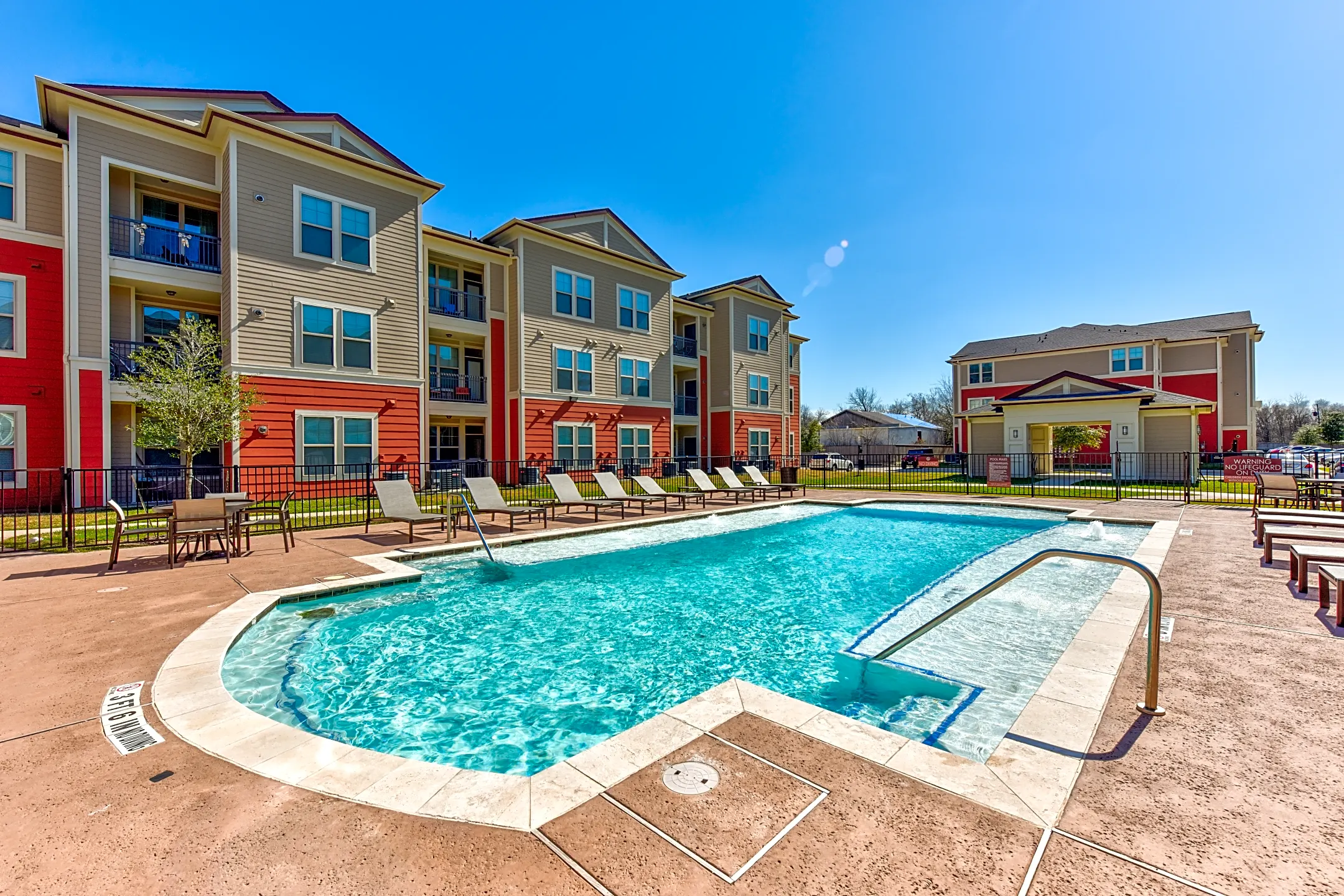 Pool - Smart Living at Garden Oaks - Houston, TX