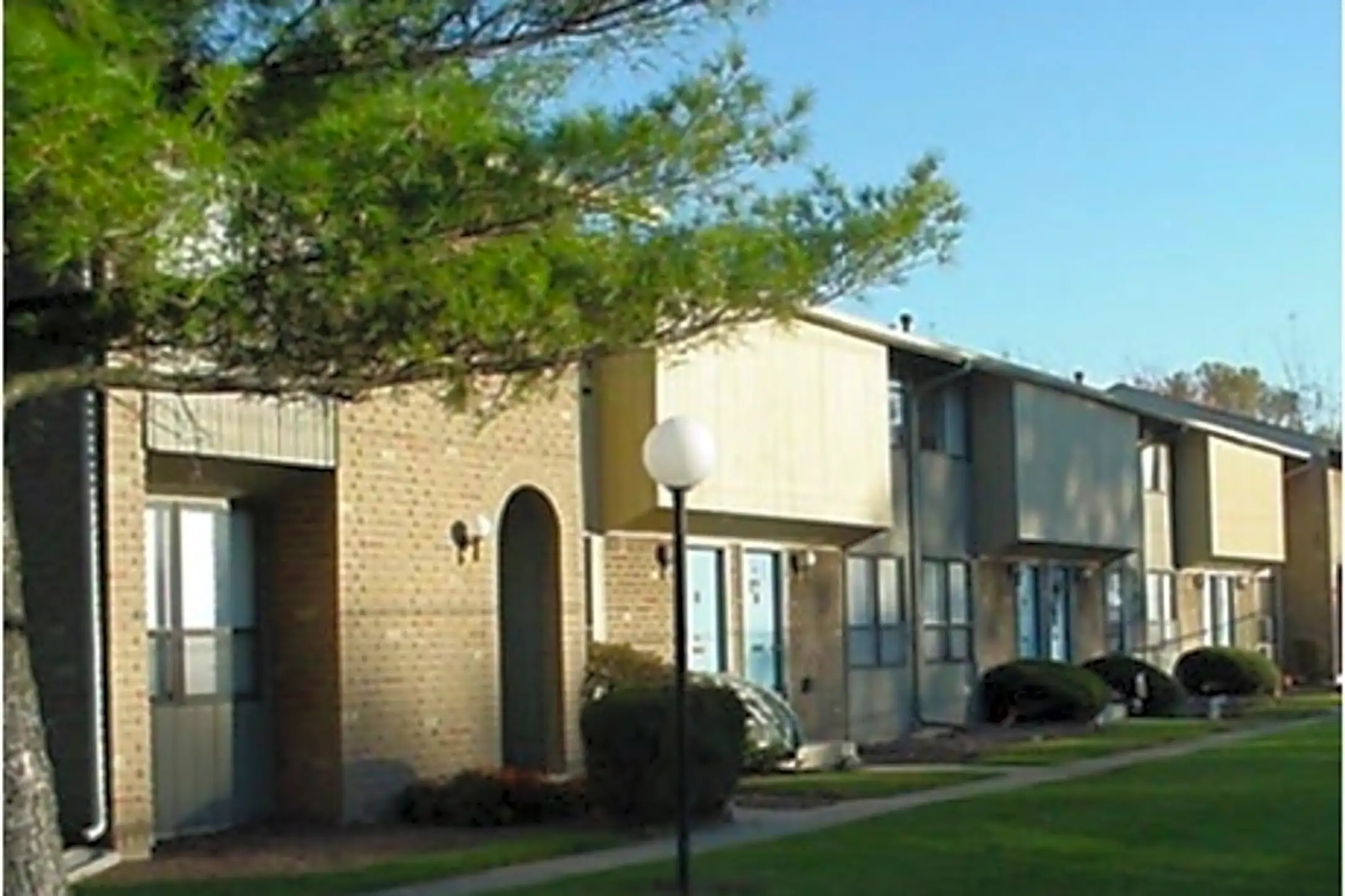 Nicholas Square 522 Nicholas Dr Circleville, OH Apartments for Rent