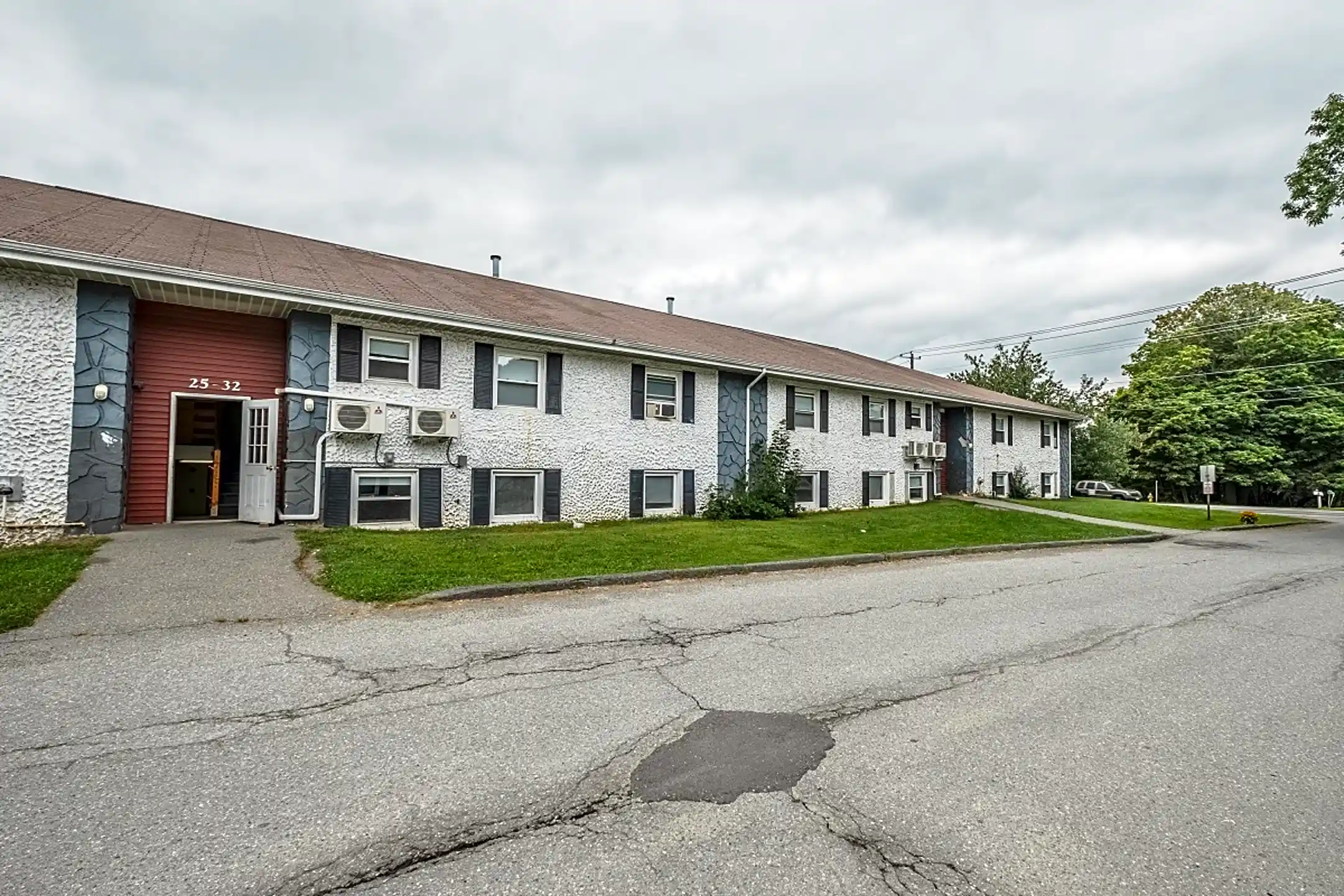 Cedarwoods Apartments Bangor, ME 04401