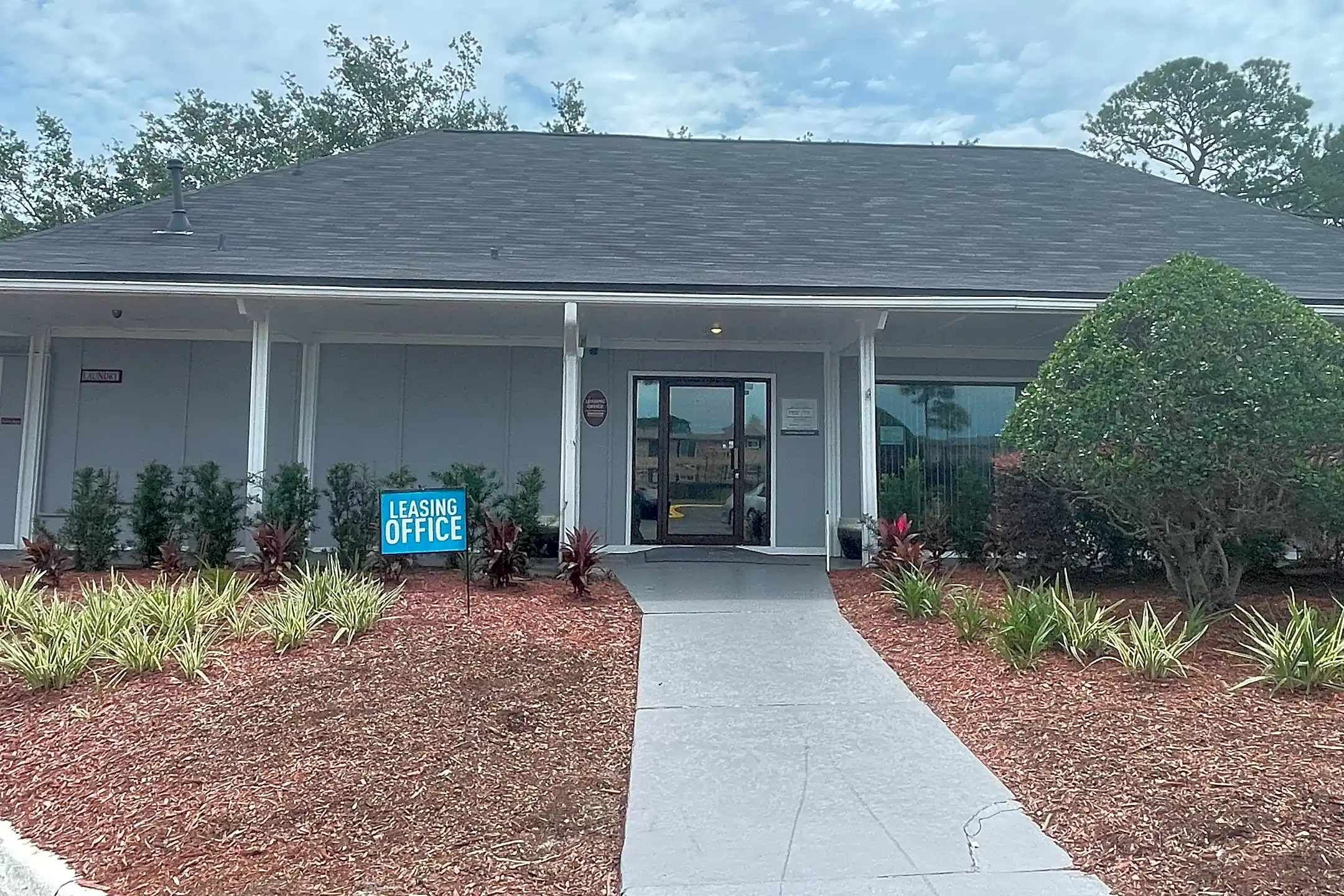 Riverview Apartments Jacksonville, FL 32216