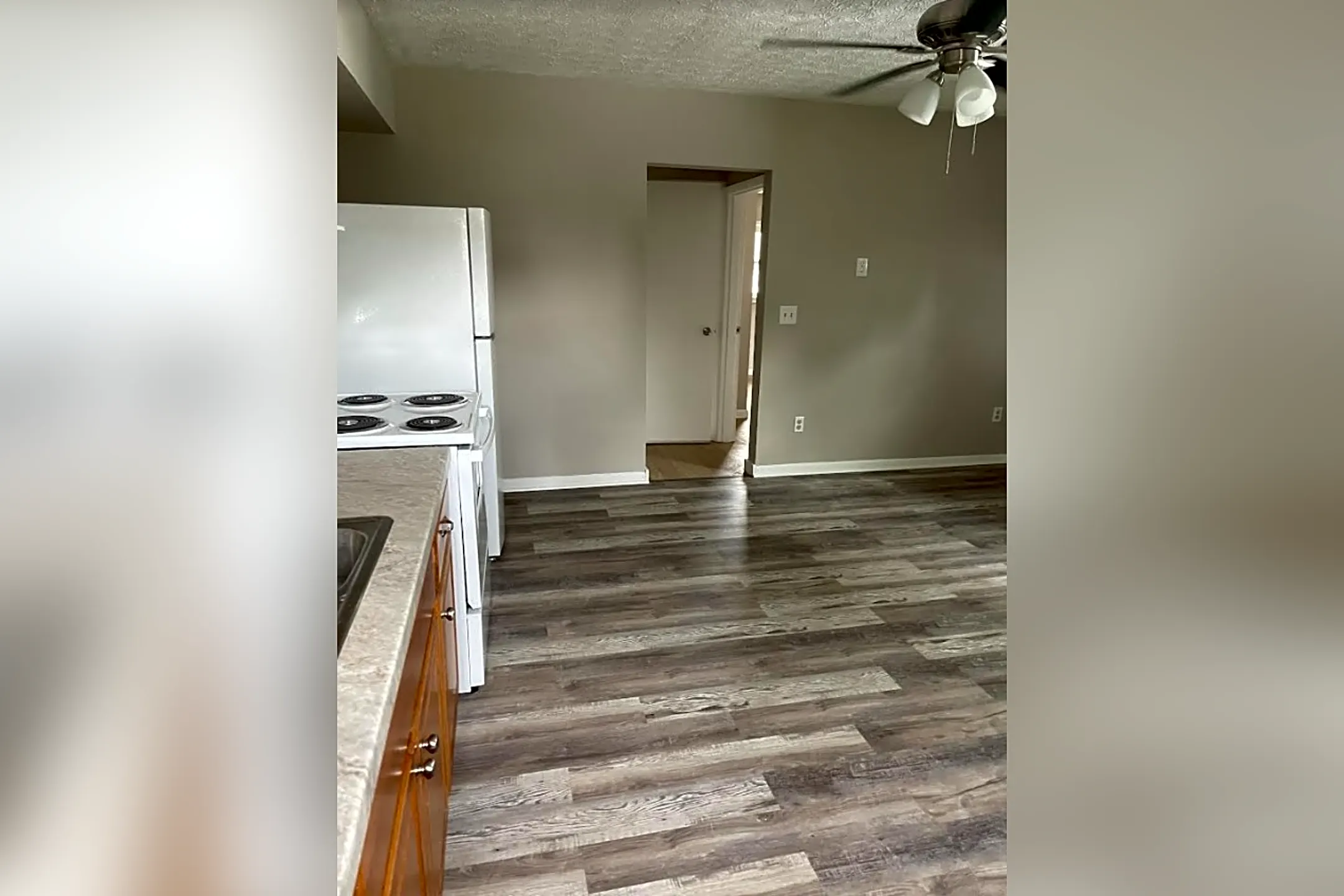 121 W Ohio St 121 W Ohio St unit 2 Circleville, OH Apartments for