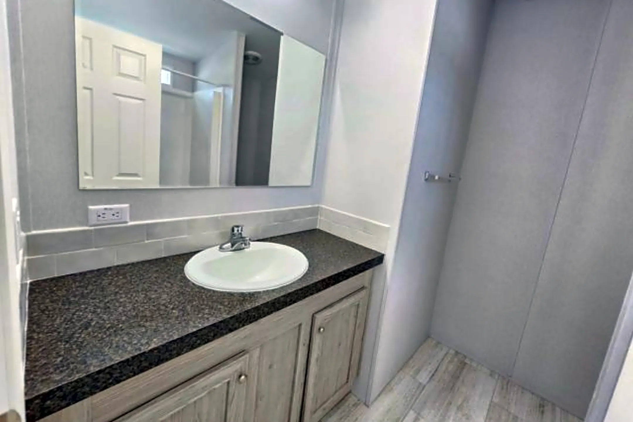 Bathroom - 4125 Park St N #930 - Saint Petersburg, FL