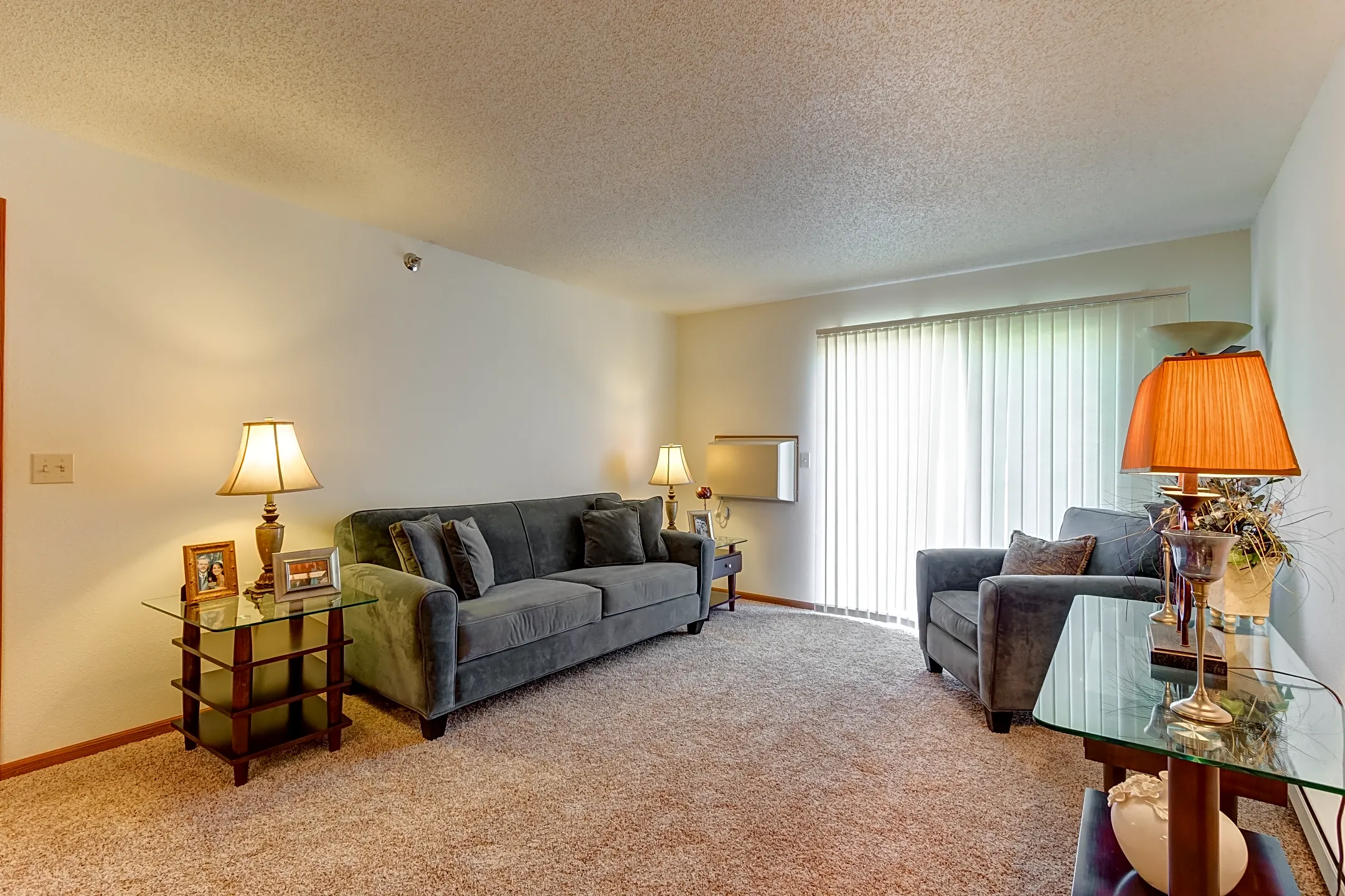 One Oak Place Retirement Community Apartments - Fargo, ND 58103