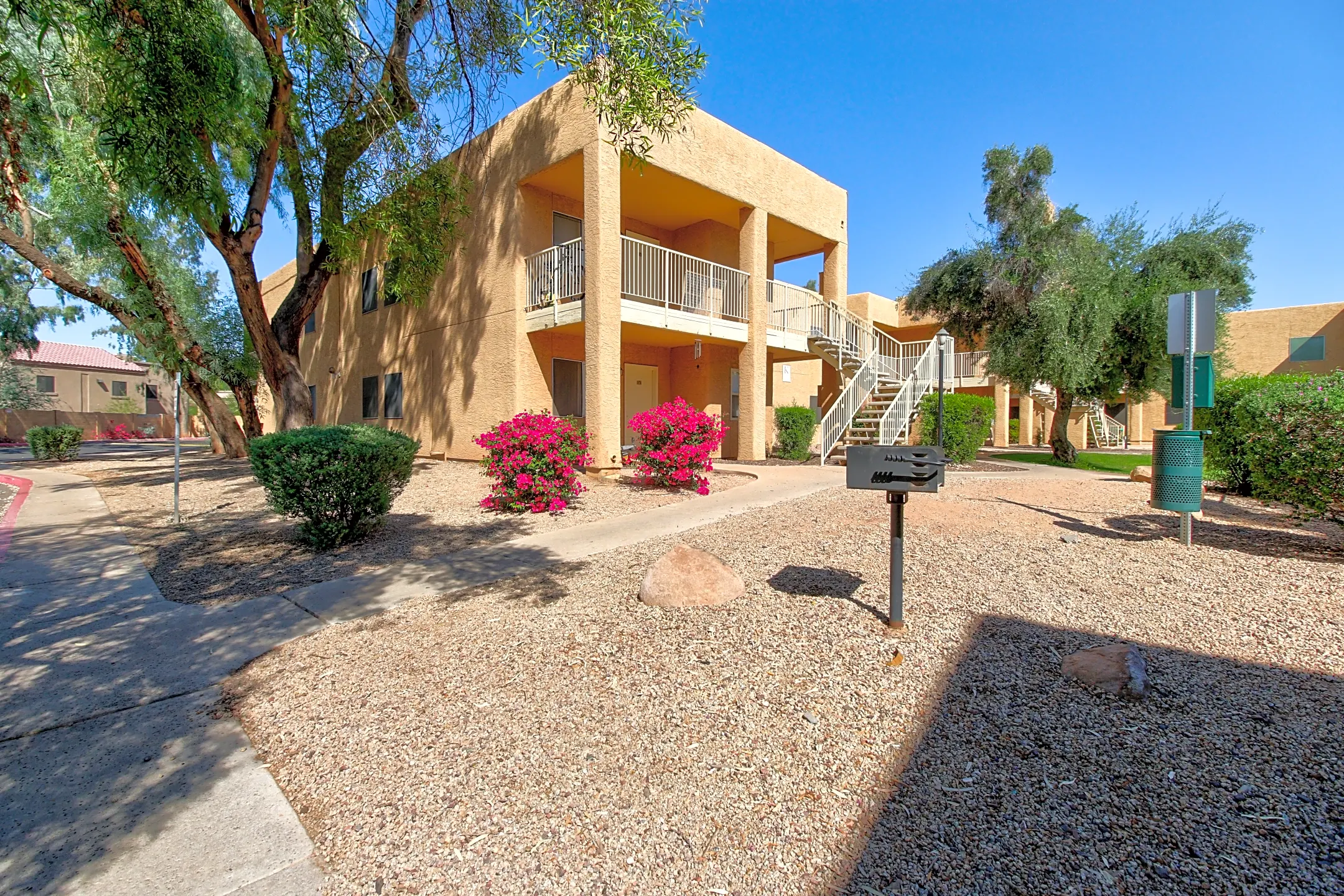 Metro on Main - 944 W Main St | Mesa, AZ Apartments for Rent | Rent.