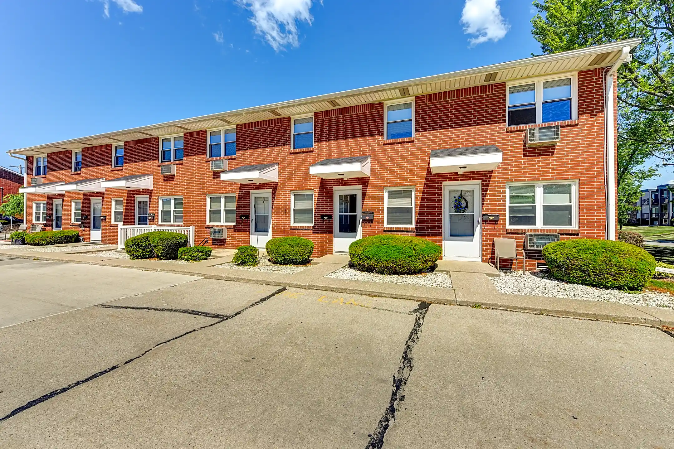 Rossford Hills Rossford, OH 43460