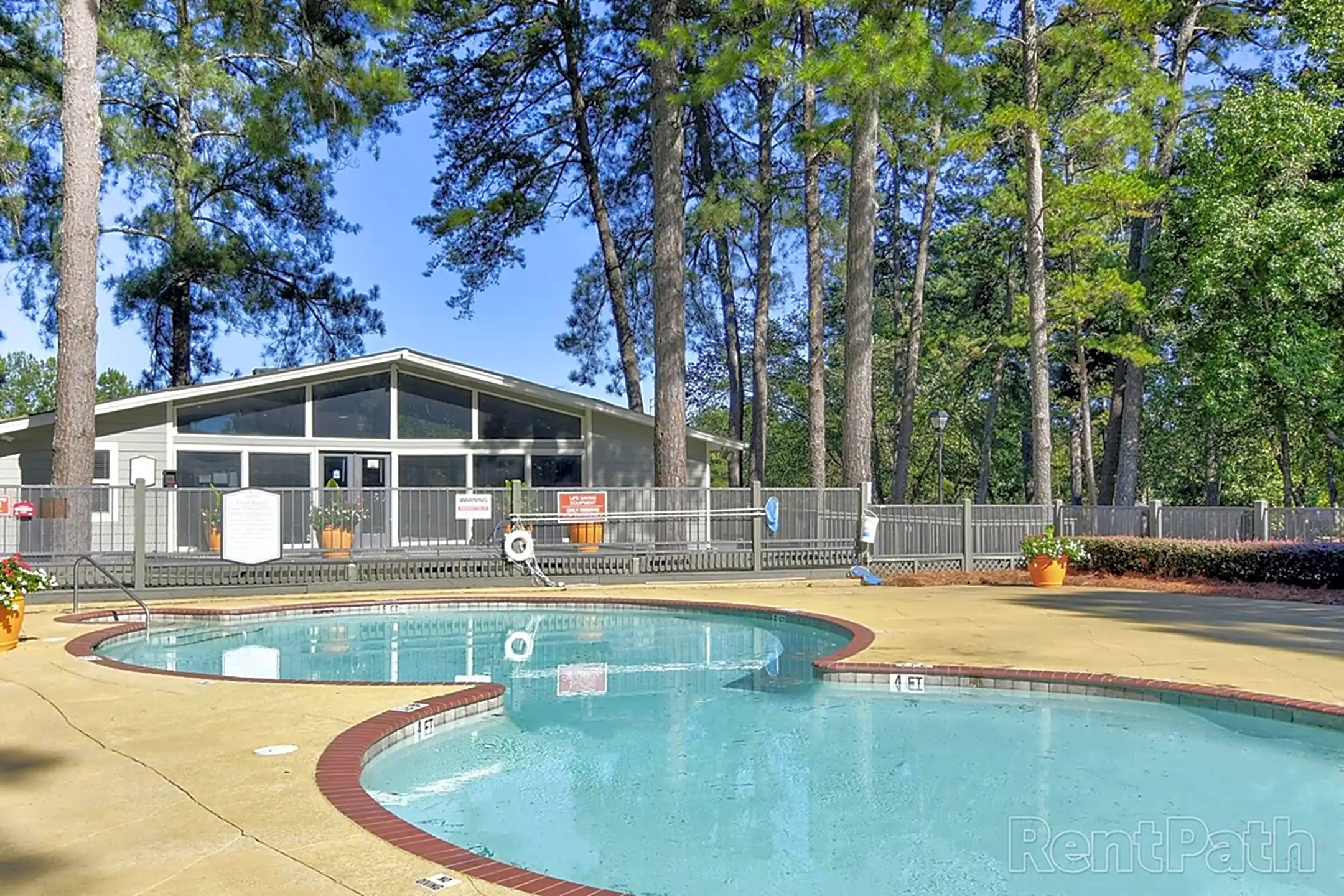 Lakeview Apartment Homes Stone Mountain, GA 30083