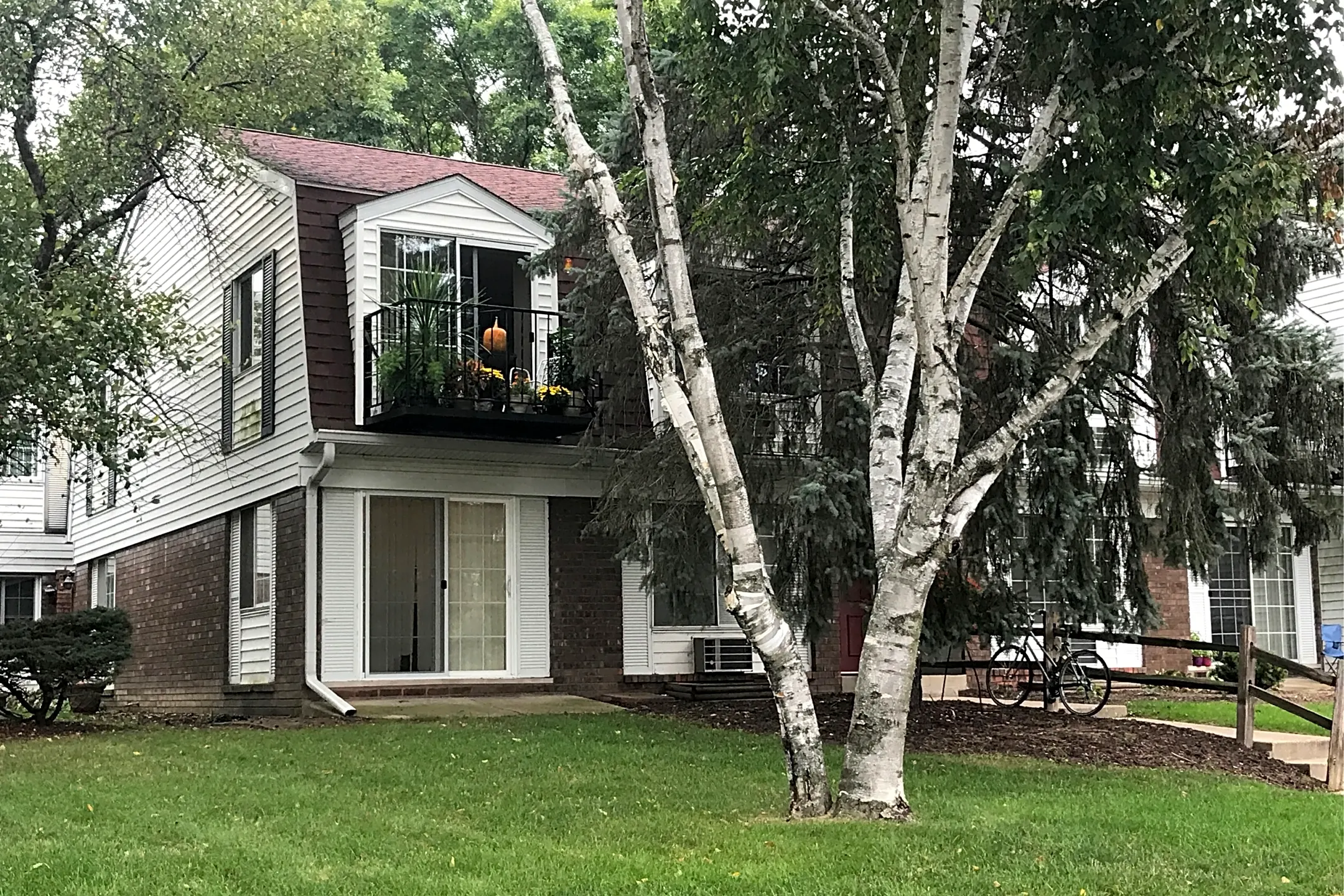 Stone Ridge Apartments 329 Island Dr Madison, WI Apartments for