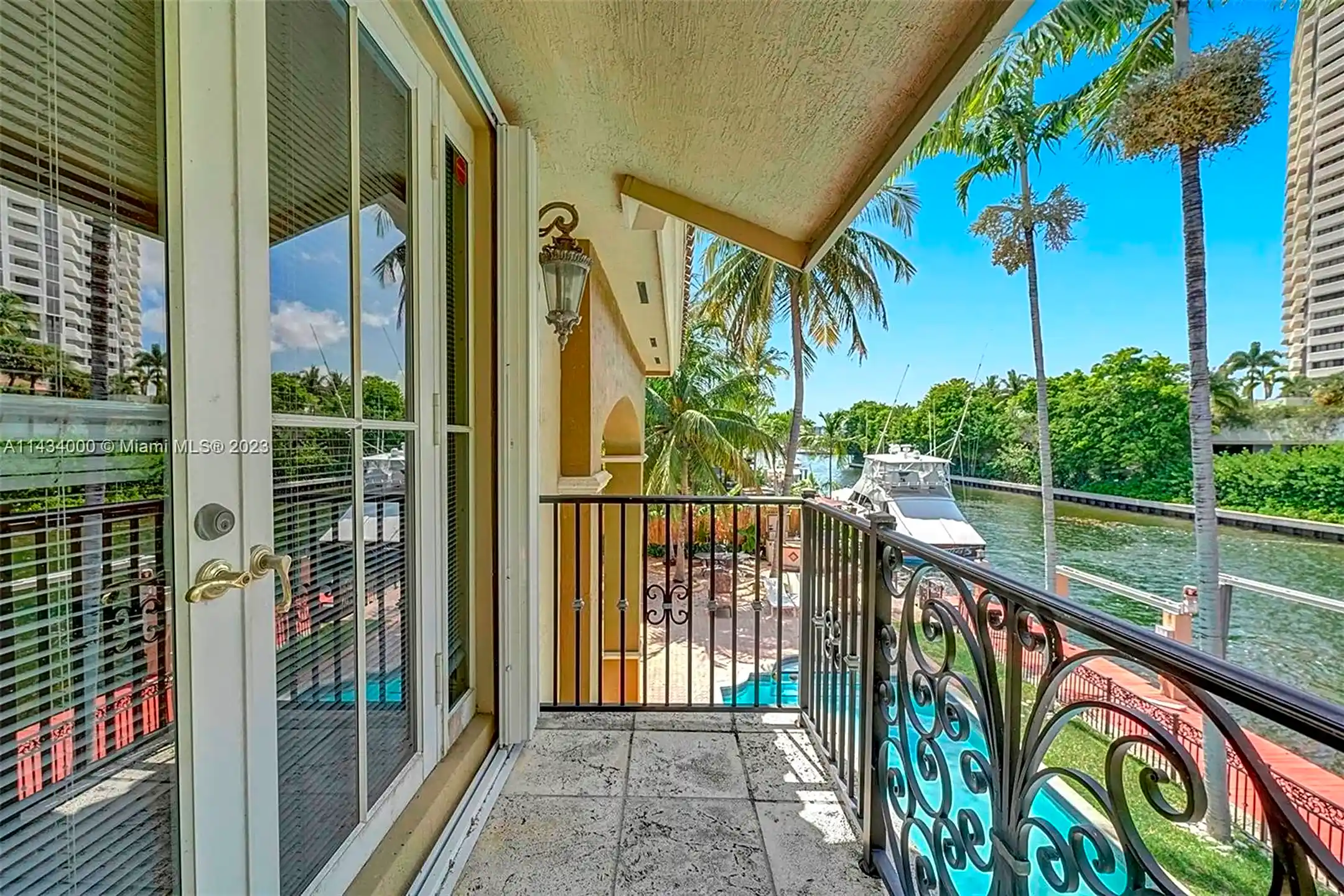 Patio / Deck - 3443 NE 171 St - Miami, FL
