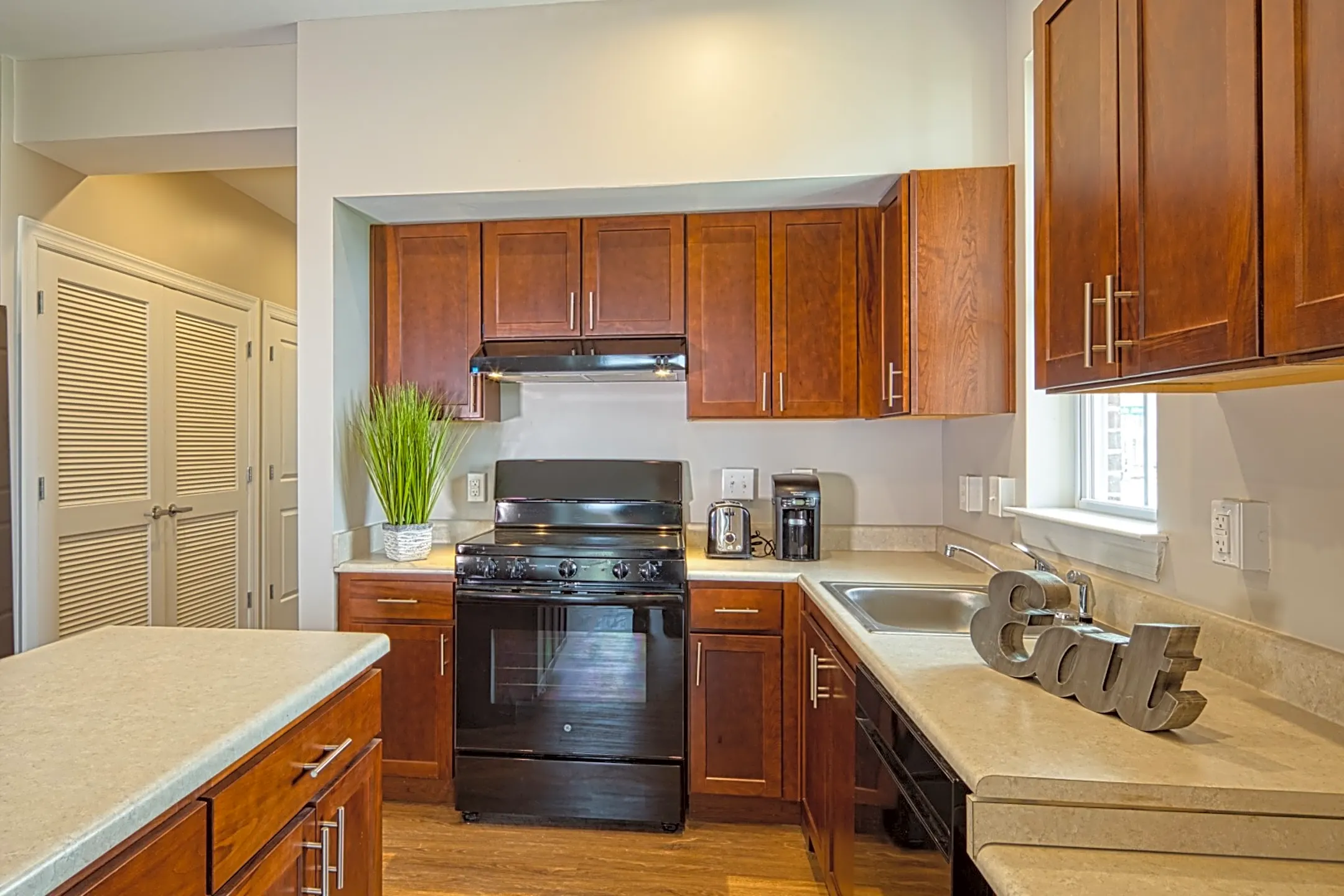 Armstrong Renaissance Apartments Richmond, VA 23223