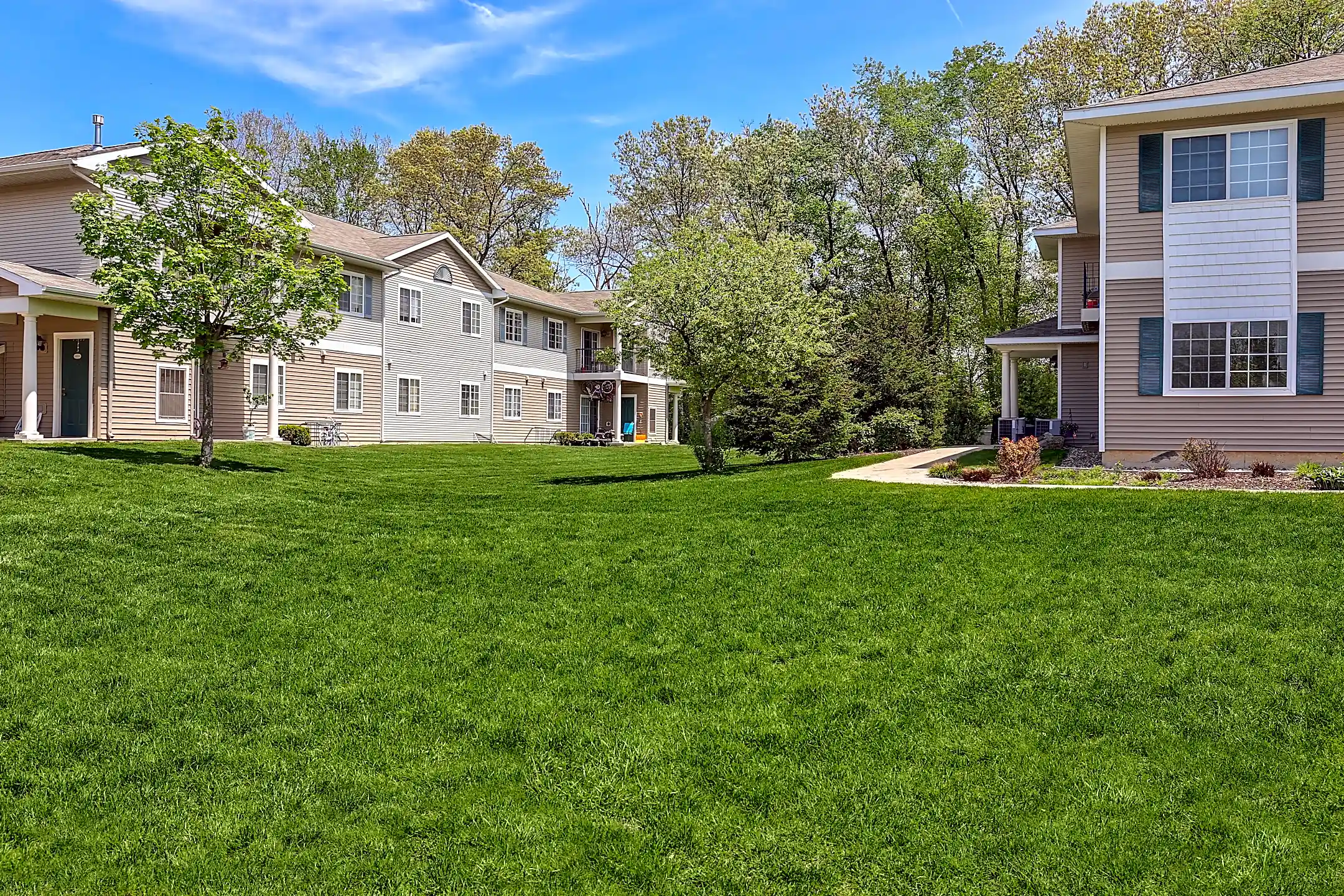 Emerald Park & Emerald Woods Senior Apartments Plainwell, MI 49080