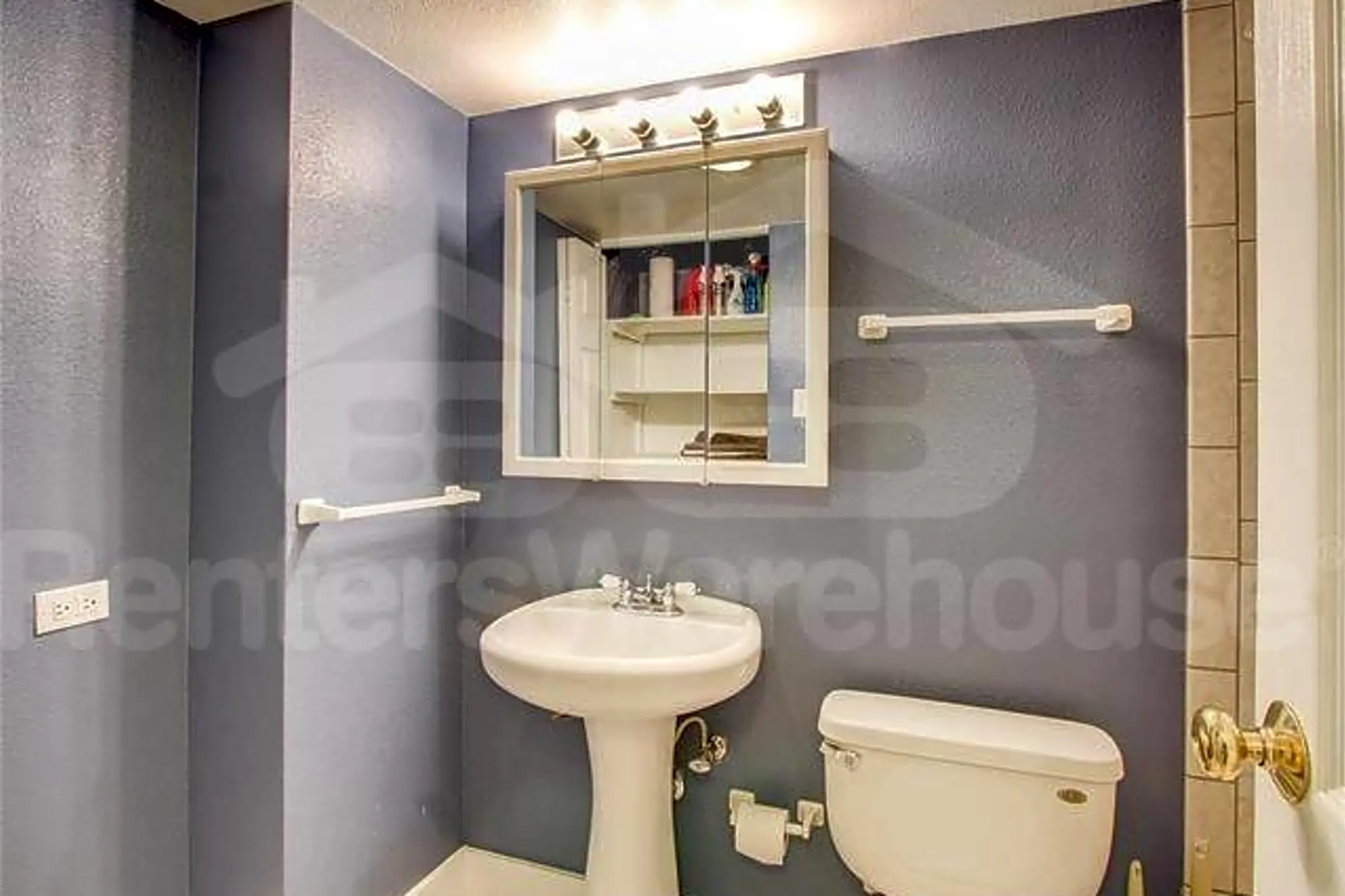 Bathroom - 1035 Colorado Blvd 307 - Denver, CO