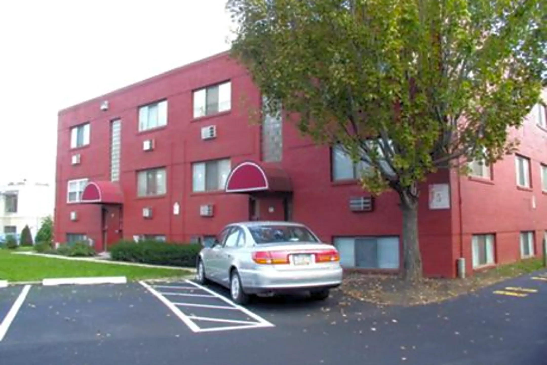 Park Circle Apartments 82218229 Roosevelt Boulevard Philadelphia