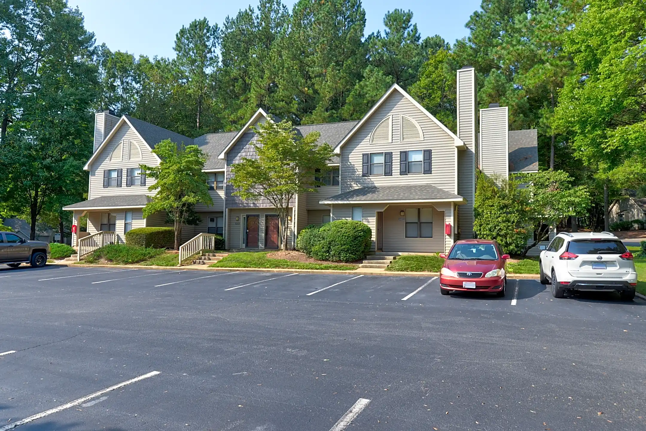 Edwards Mill Townhomes and Apartments Raleigh, NC 27612