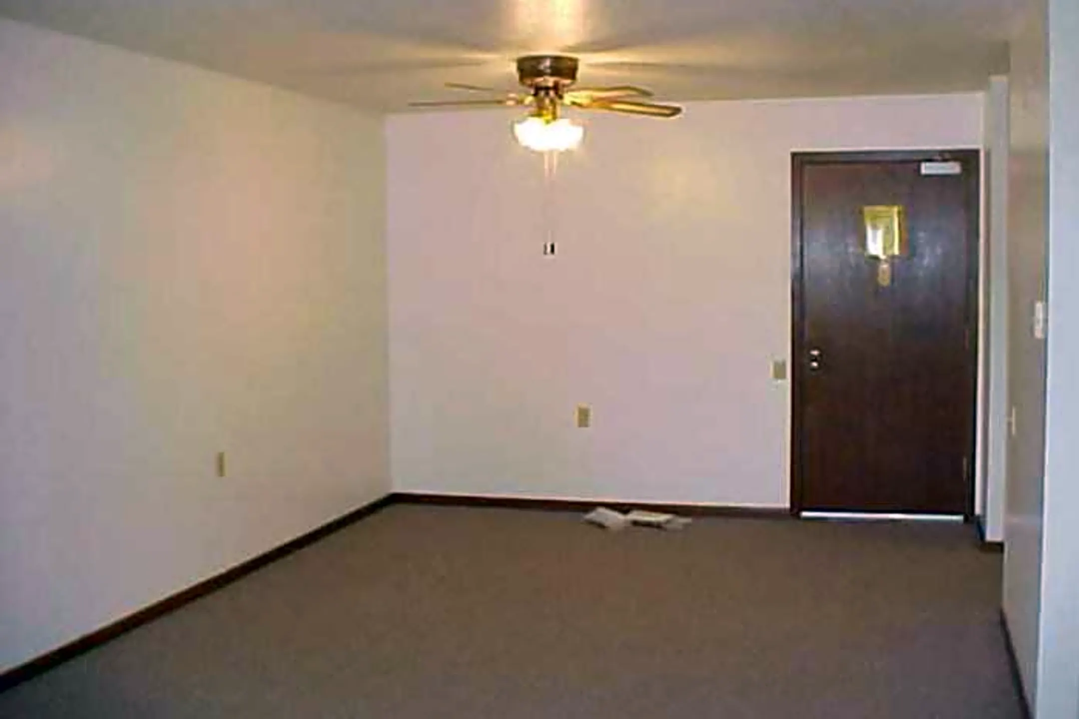 Hickory Knoll 103 16th St Potosi, WI Apartments for Rent Rent.