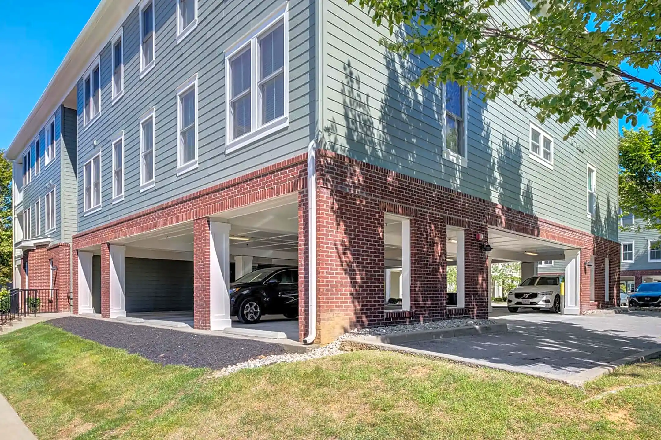 Veranda at Norton Commons 9506 Civic Way Prospect, KY Apartments for Rent Rent.