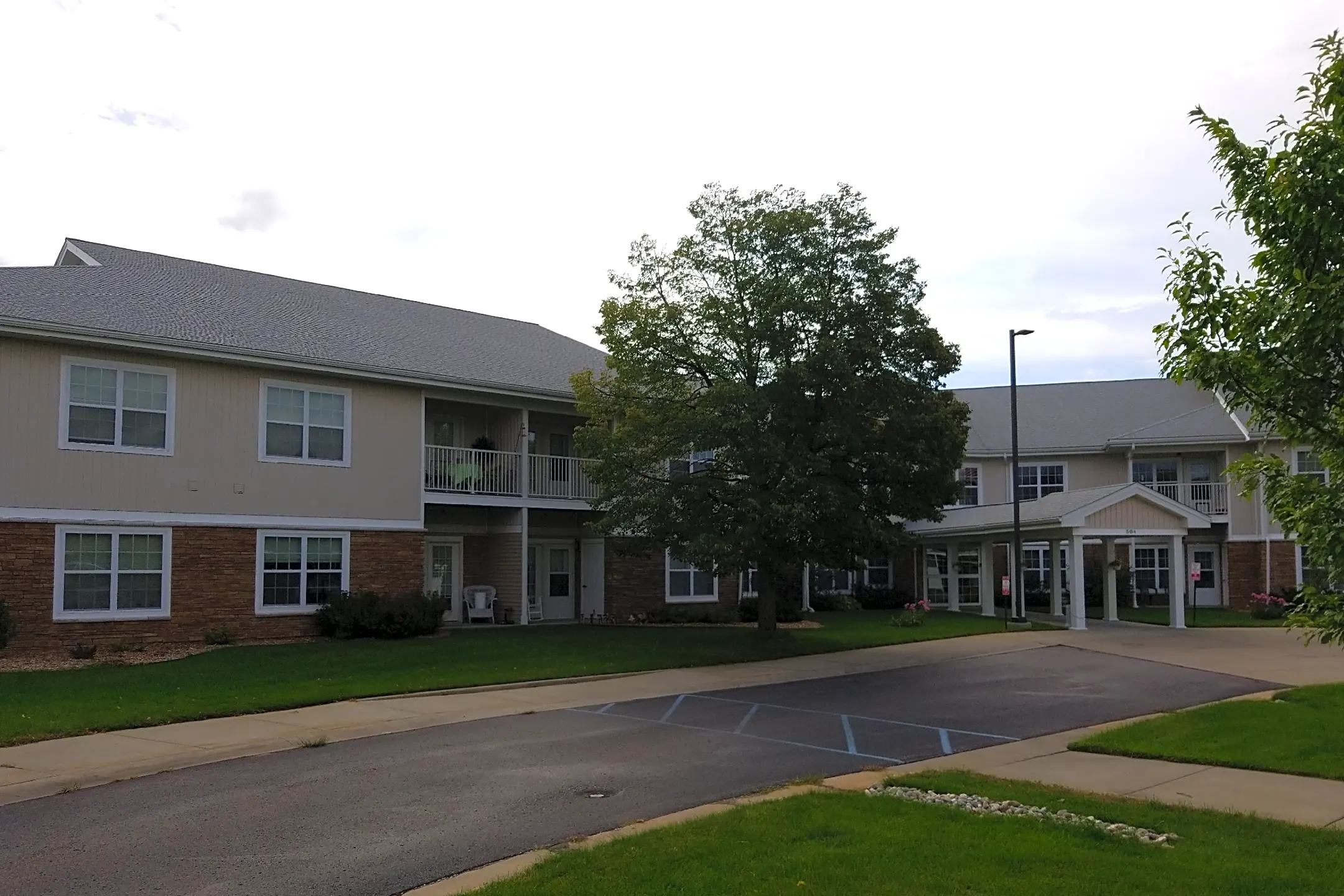 Alpine Haus 504 Random Ln Gaylord MI Apartments For Rent Rent   5c4eb62f0cb4a1dfe5c06aa2e6734055