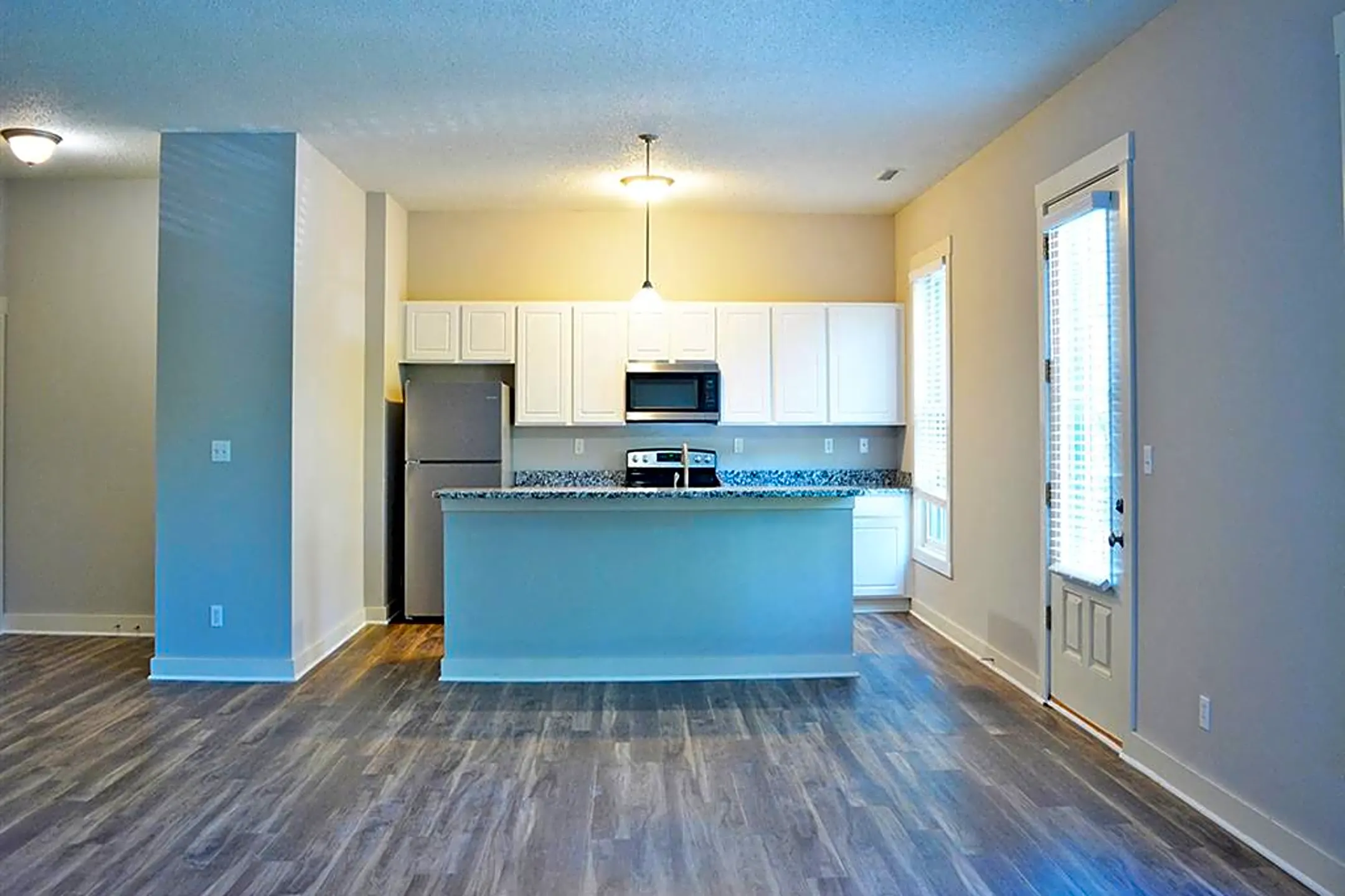 Promenade at New Town 3301 Domain St 1 Saint Charles, MO