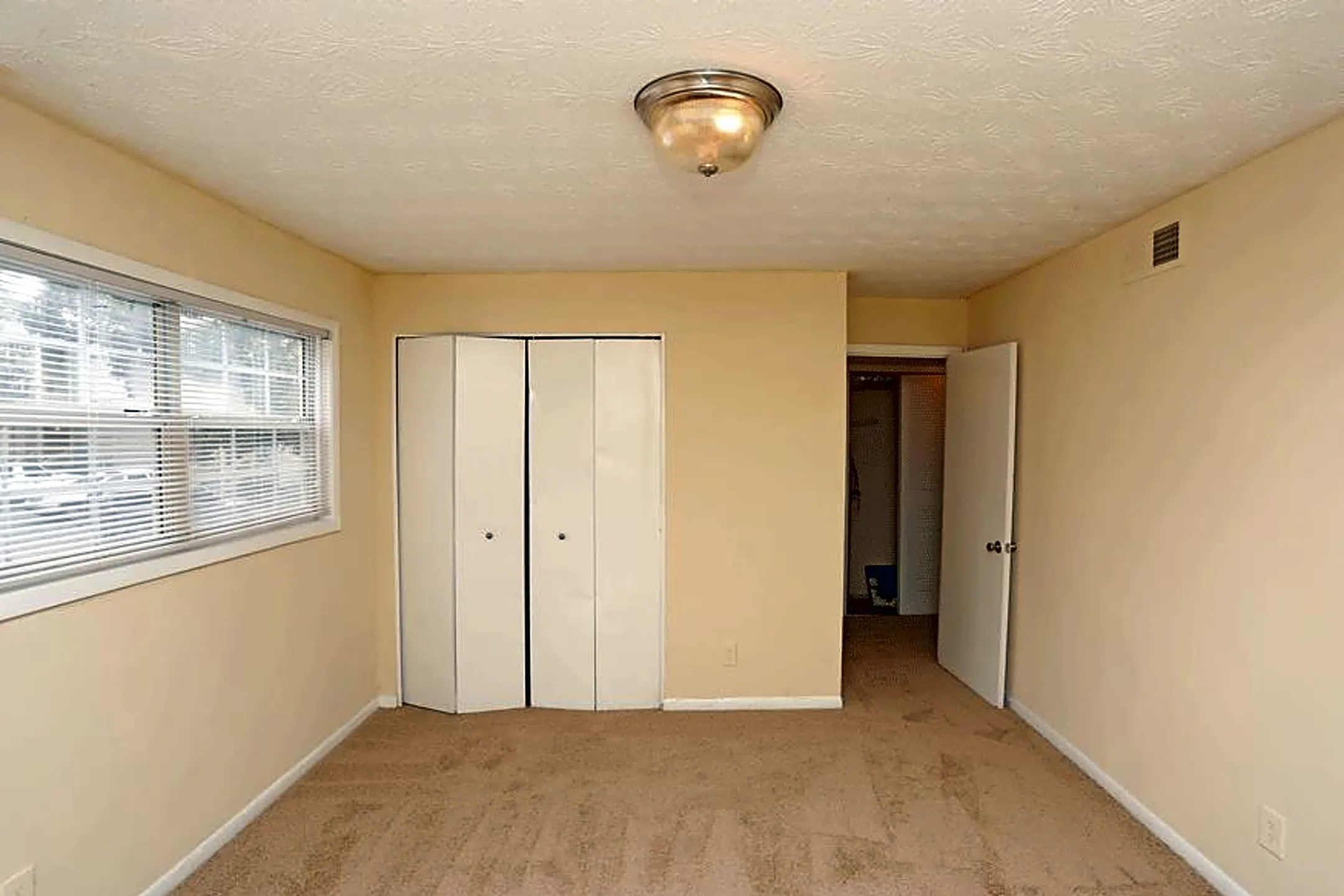 The Woodridge Apartment Homes 2567 Whites Mill Rd Decatur, GA