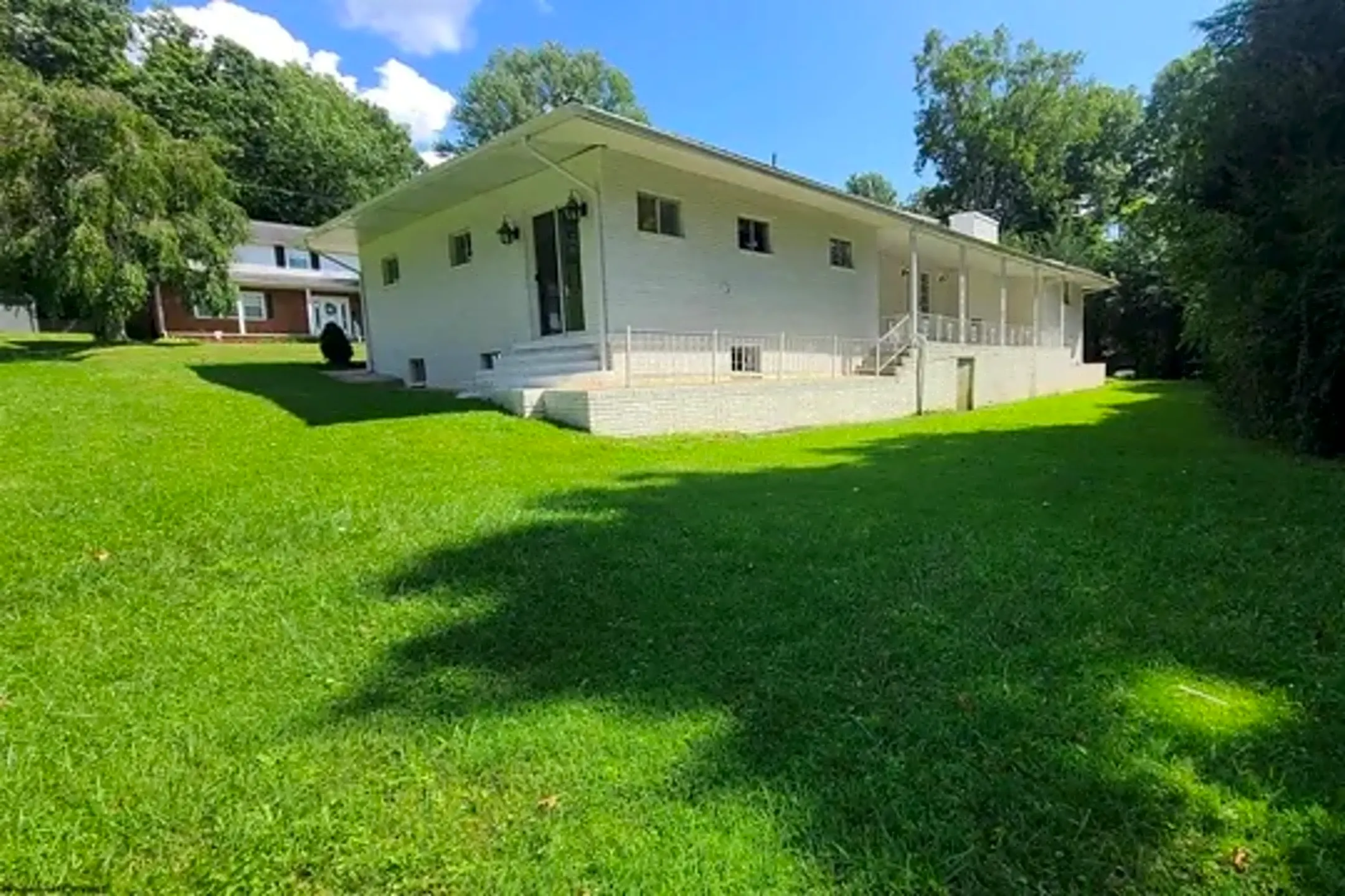 1349 Winona Ave WV Houses for Rent Rent.