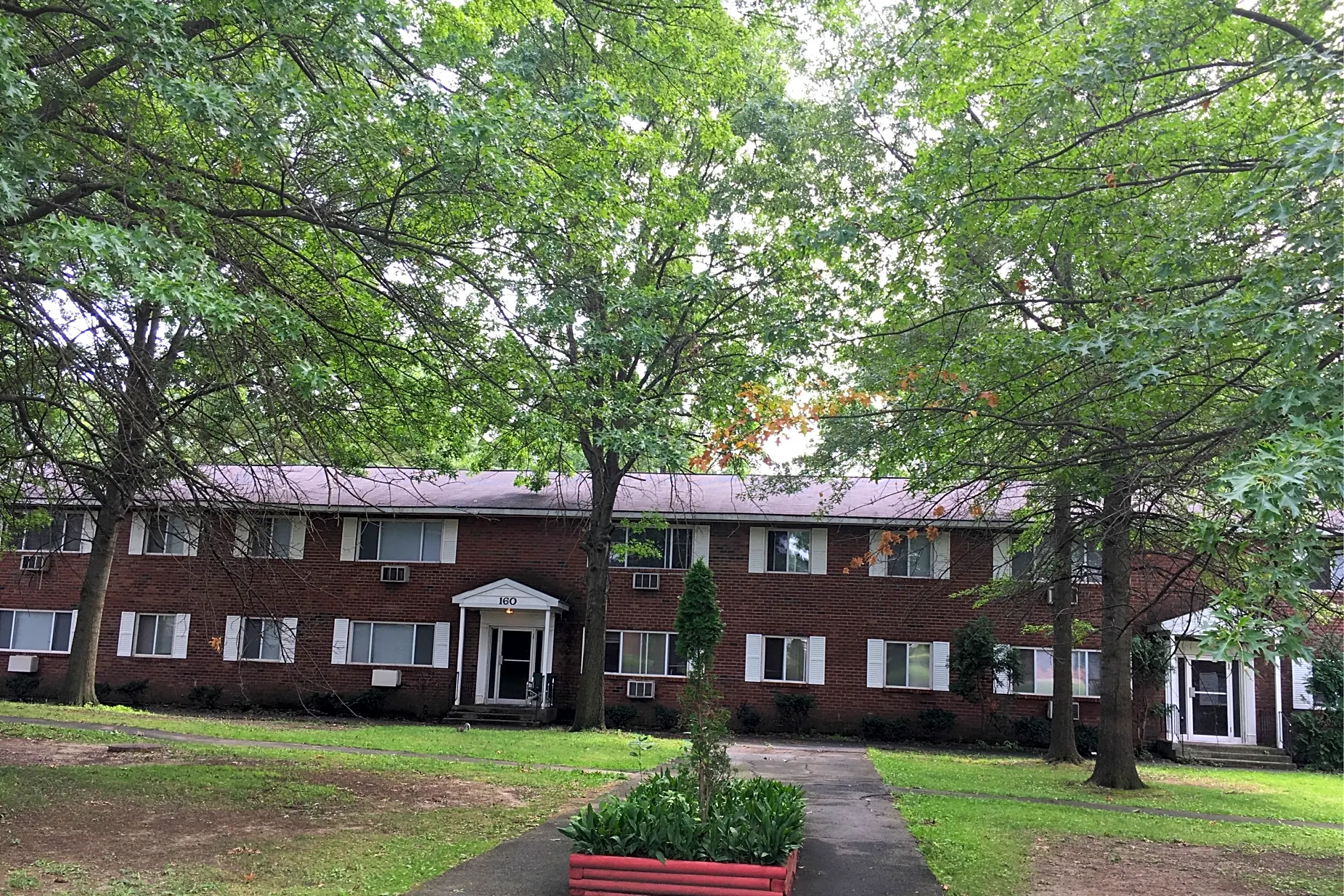 Riverview Gardens - 182 Delaware Ave | Troy, NY Apartments for Rent | Rent.