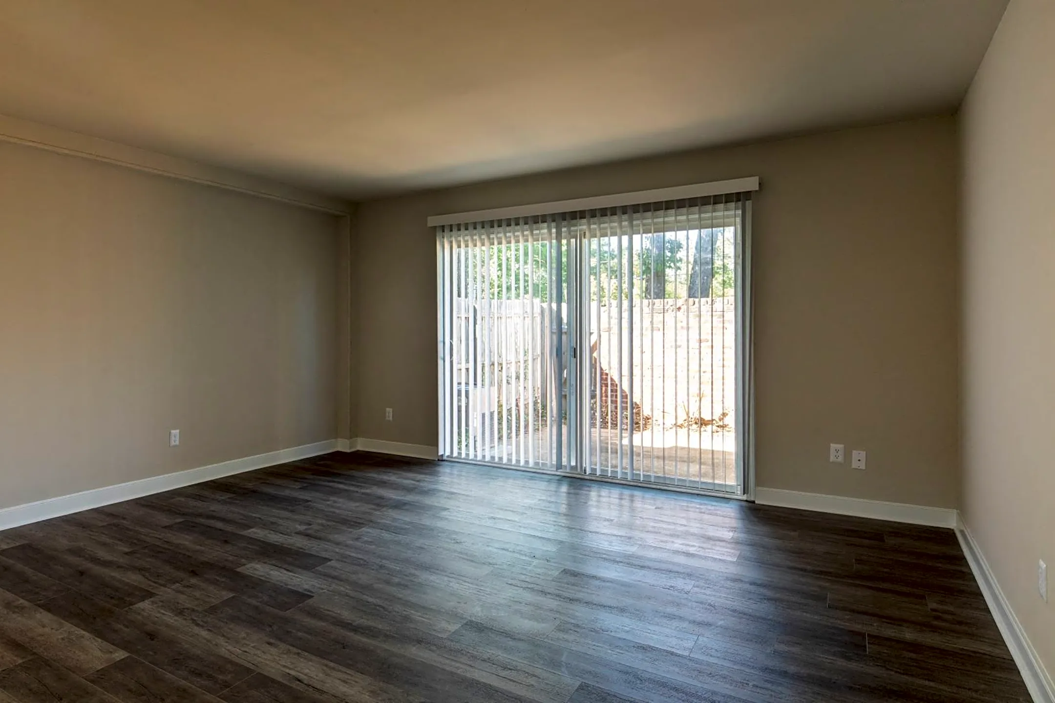 Stratford Hills Apartments Richmond, VA 23225