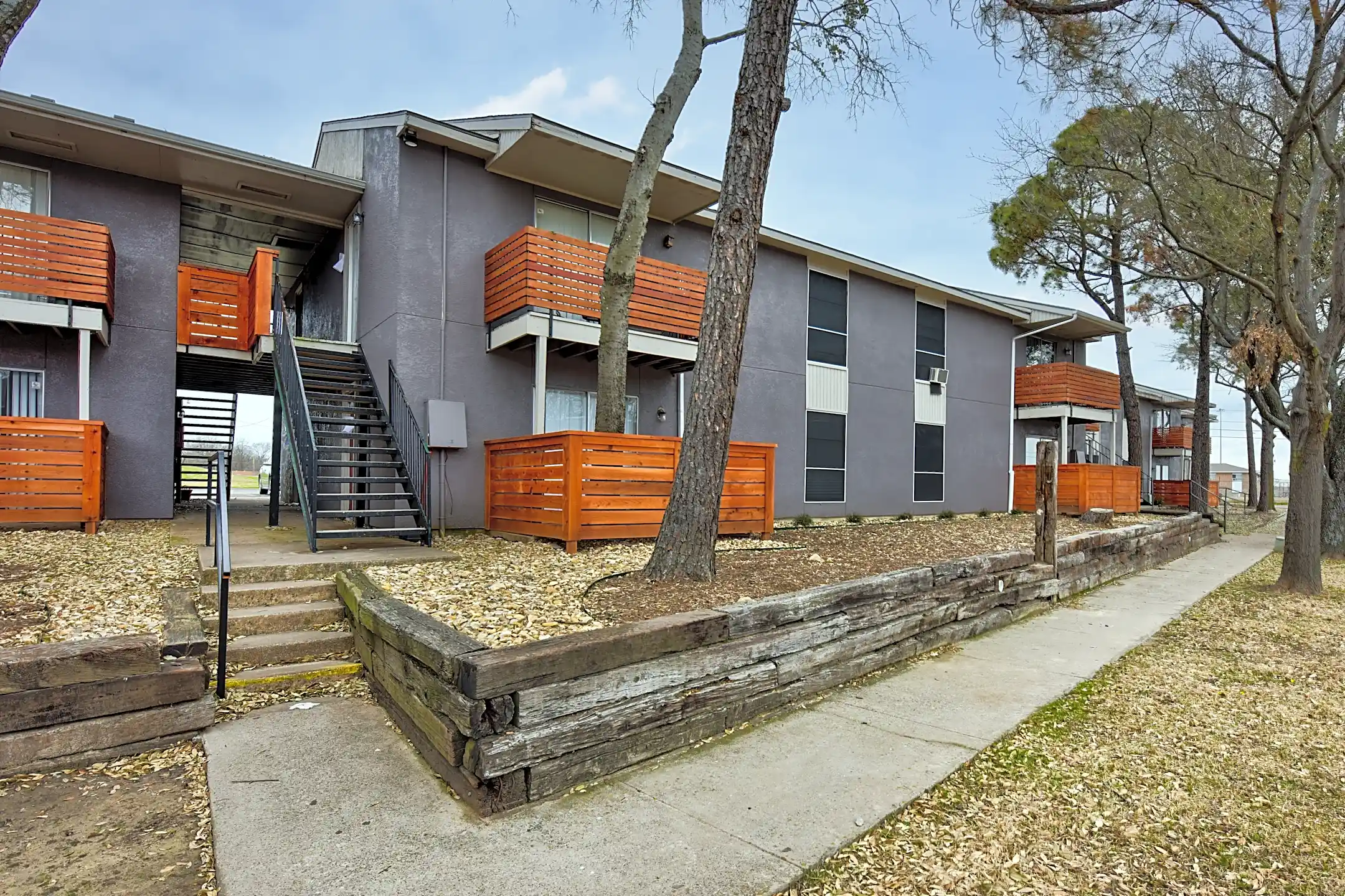 Lake Breeze Apartments Greenville, TX 75402