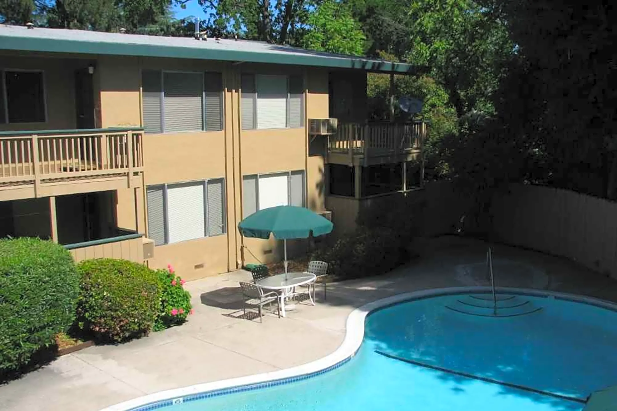 Creekside Terrace 1390 Creekside Dr Walnut Creek Ca Apartments For