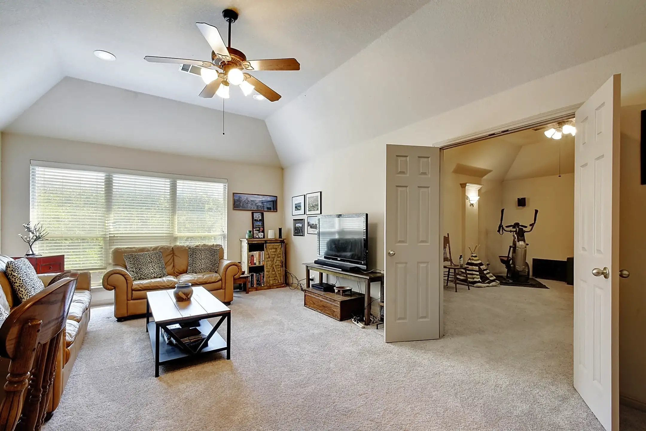 15814 Hachita Blanco Helotes, TX Houses for Rent Rent.