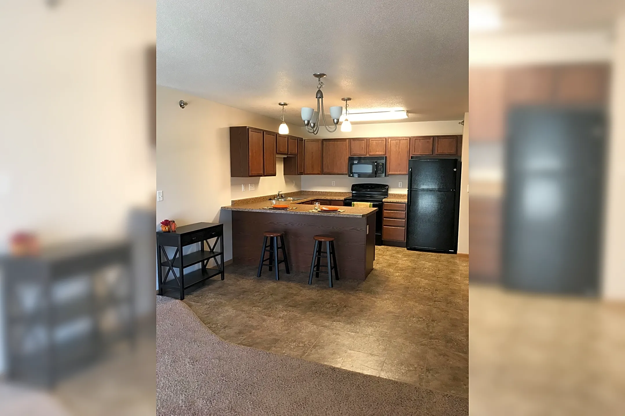 Kitchen - Westport Apartments - Fargo, ND