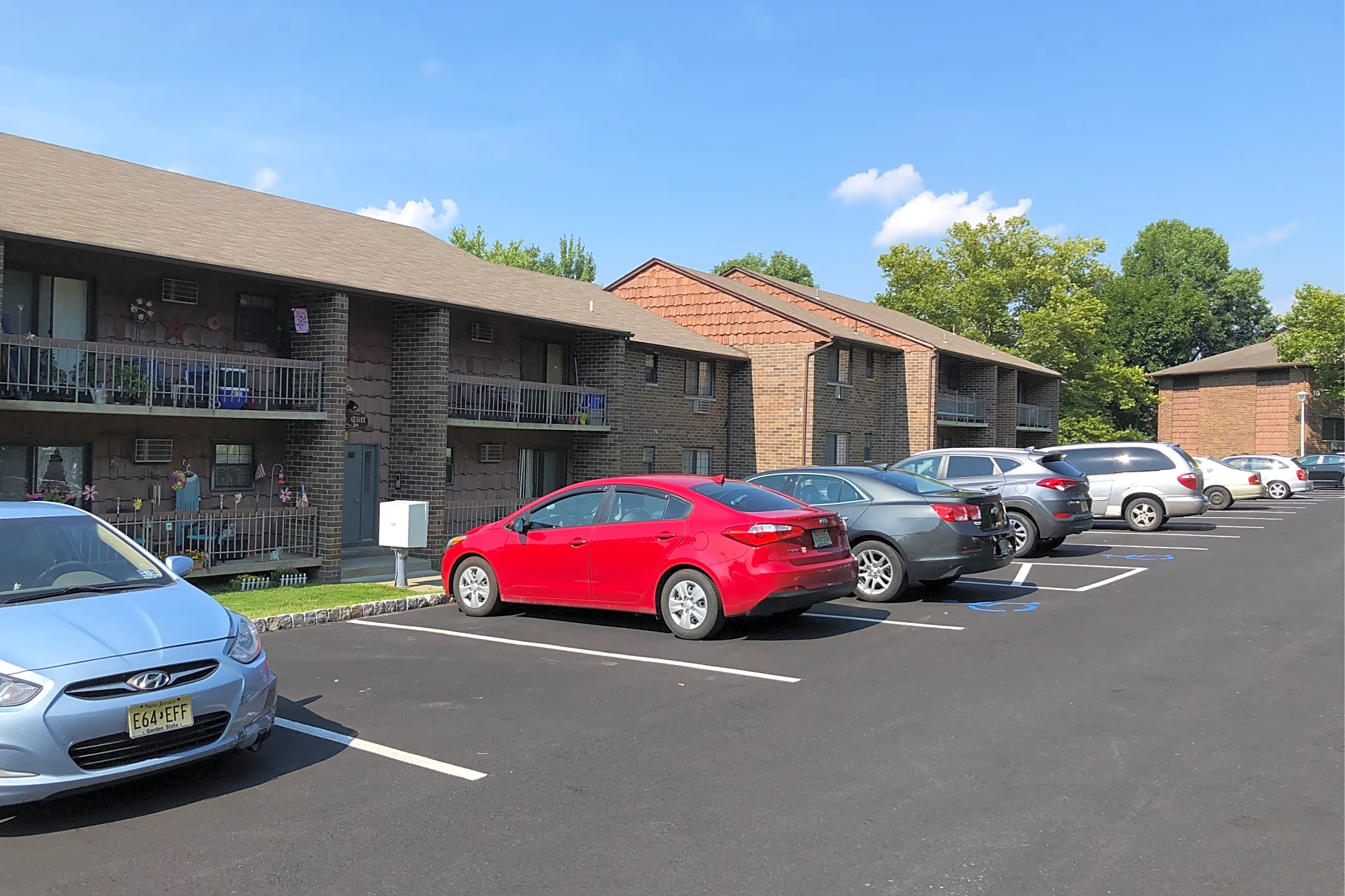 Landmark West Apartments 100 Swartswood Rd Newton, NJ Apartments