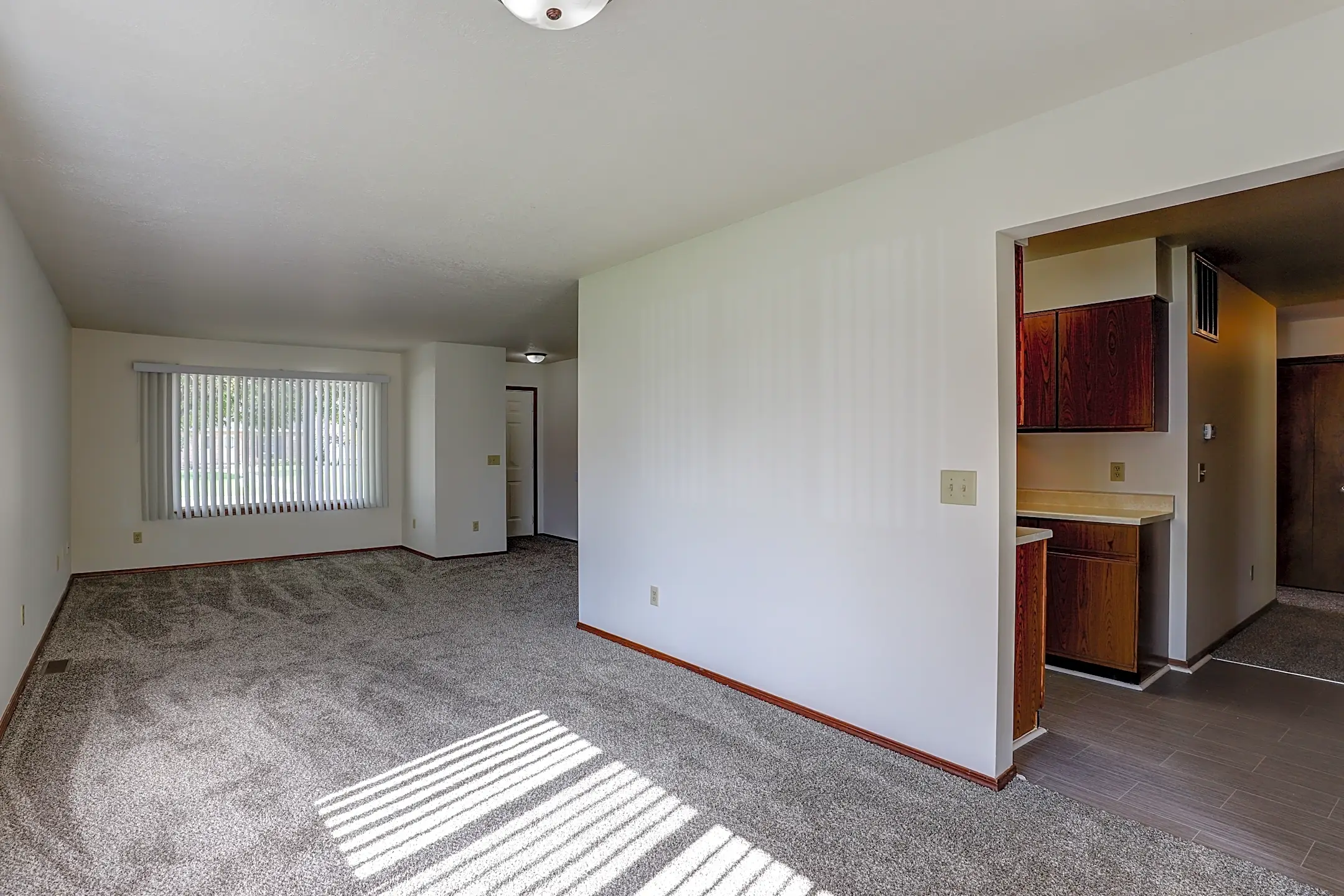 Silver Creek Apartments 11883 Silver Creek Dr Birch Run, MI for