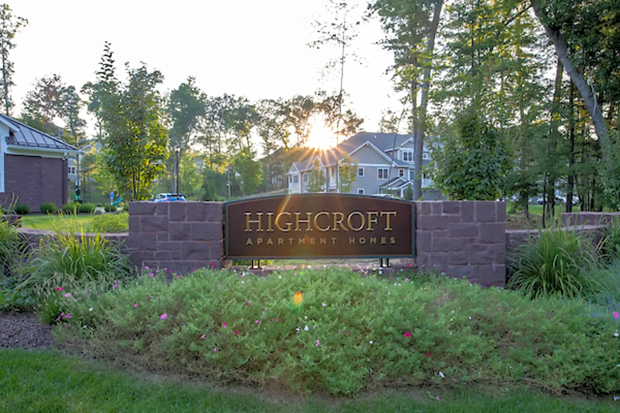 Highcroft Apartments Simsbury, CT 06070