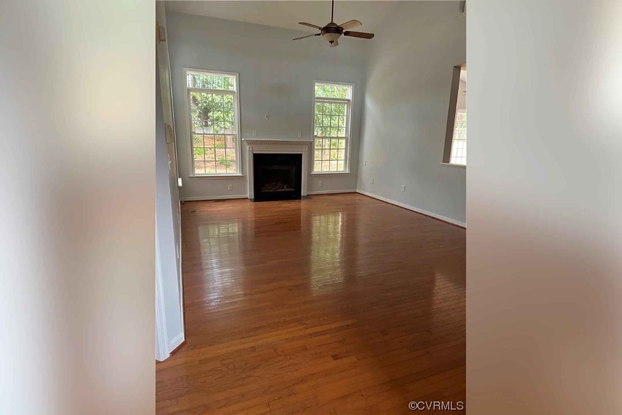 Living Room - 1331 Gravatt Way - Midlothian, VA