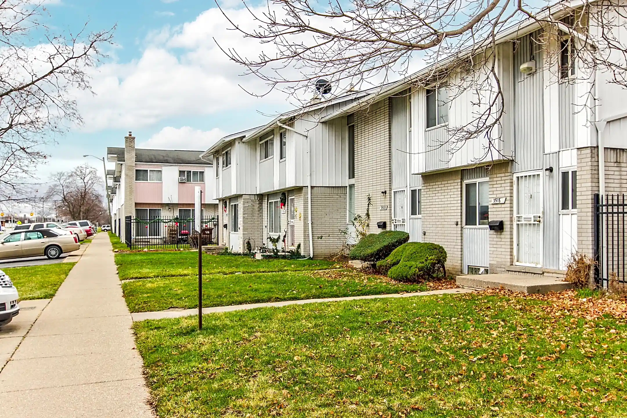 Parklane Townhouses 3674 Middlebelt Rd Inkster, MI Apartments for Rent Rent.