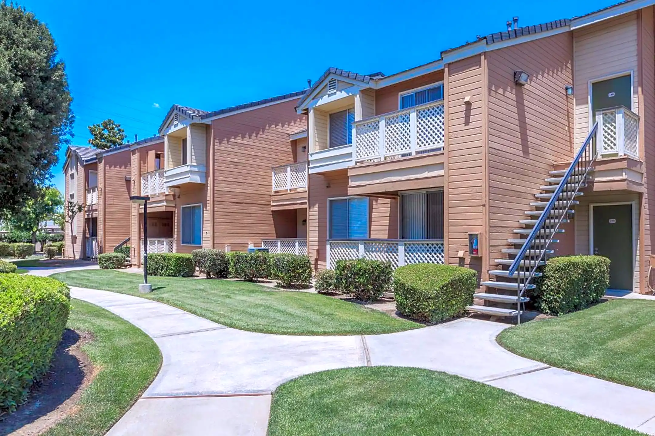 The Springs Apartment Homes Bakersfield, CA 93311