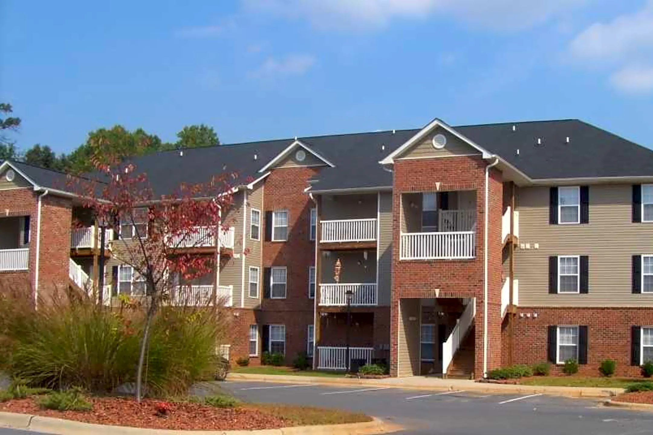 Madison Heights Apartments - Asheboro, NC 27203