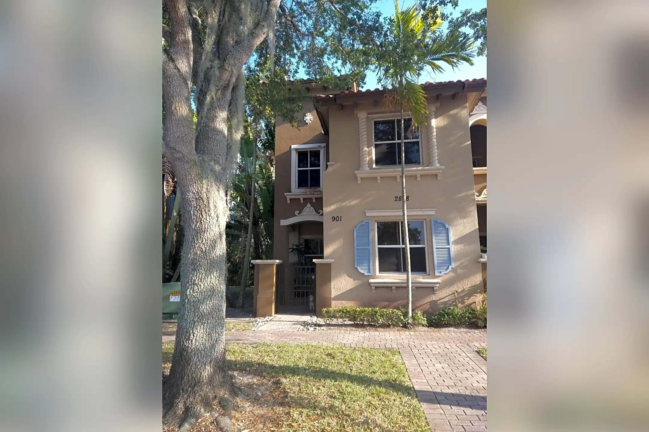 2888 Hidden Hills Rd Townhomes Royal Palm Beach, FL 33411