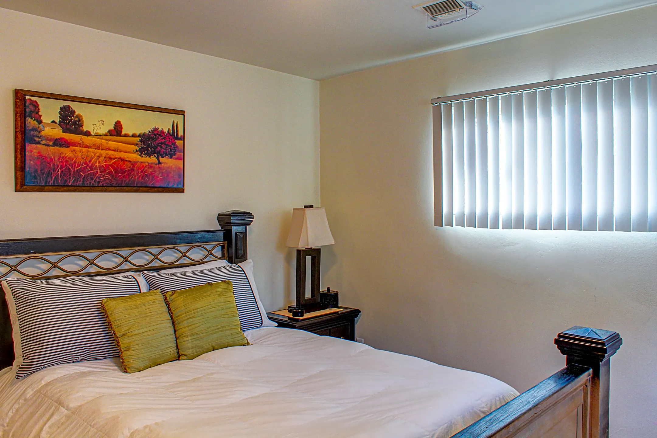 Bedroom - Campbell Row Apartments - Royal Oak, MI