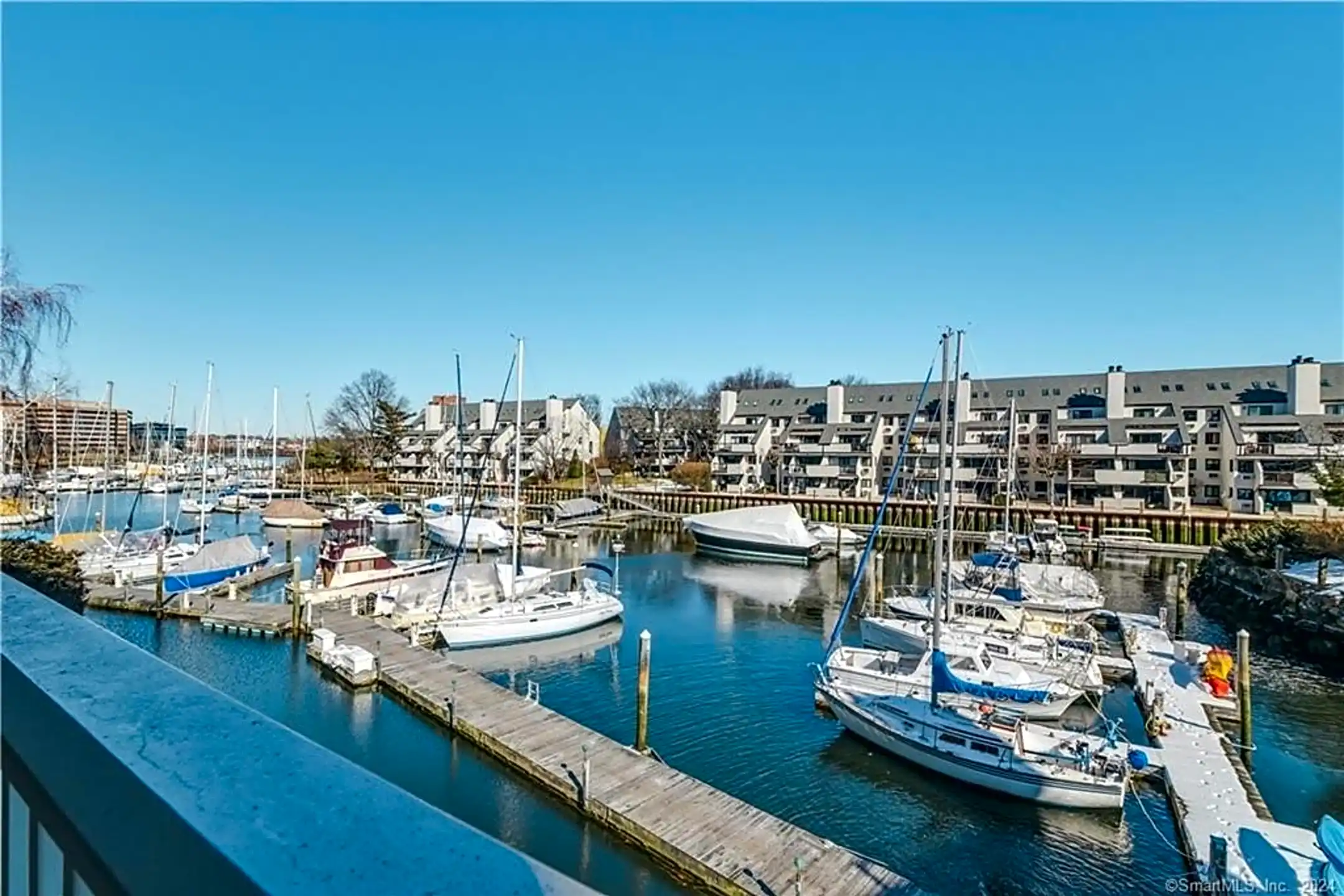 123 Harbor Dr 211 Condos Stamford, CT 06902